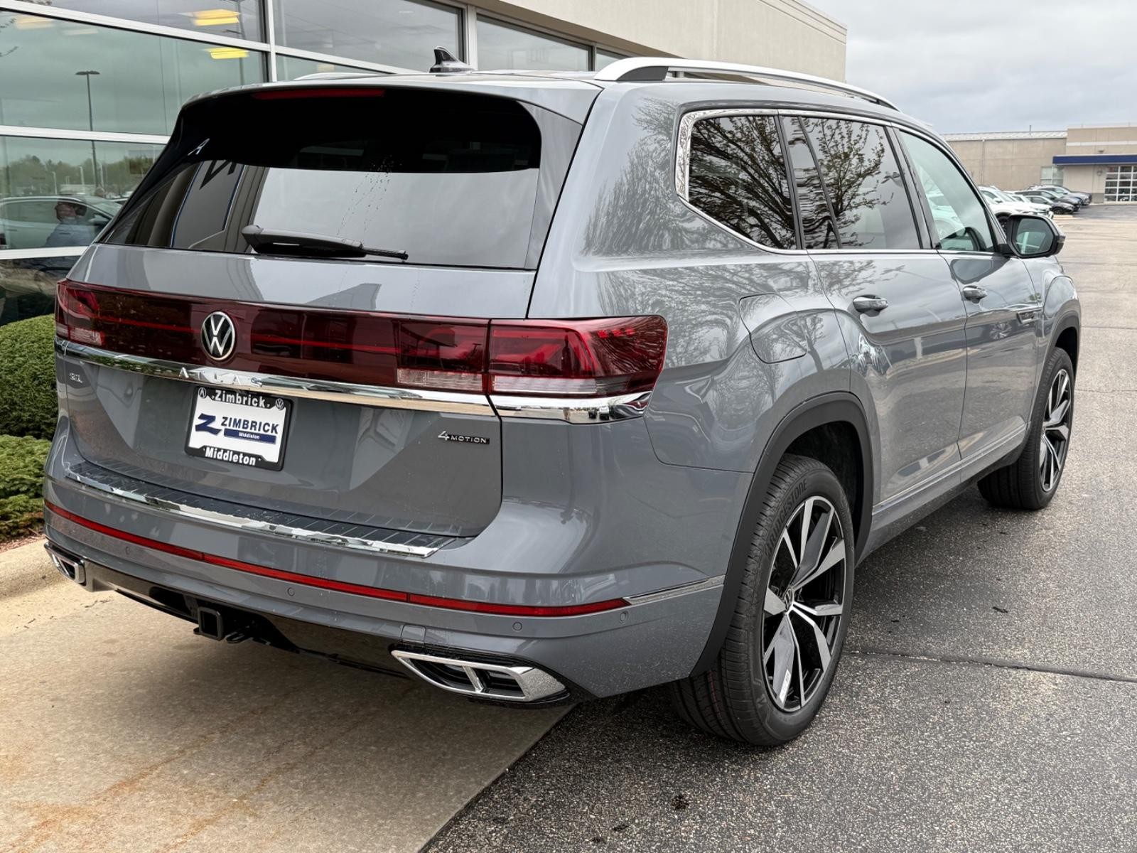 Volkswagen Atlas Vehicle Image 03
