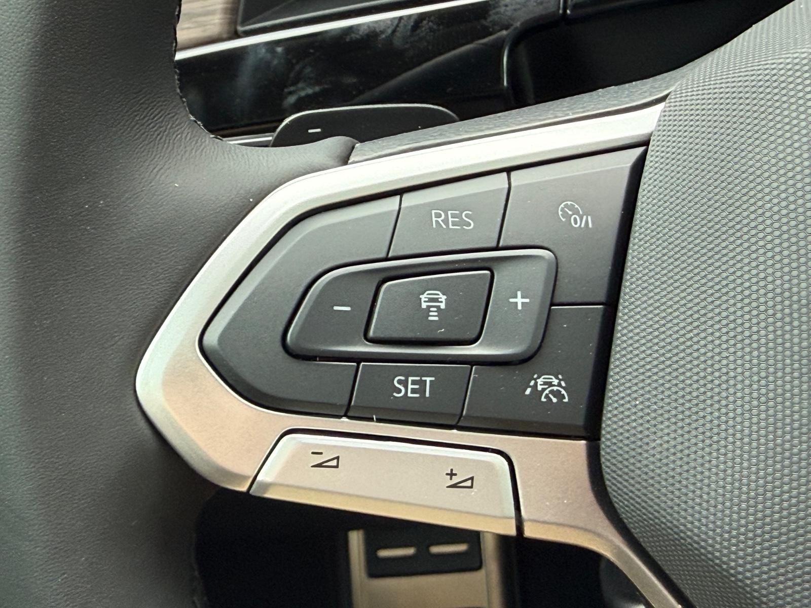 Volkswagen Atlas Vehicle Image 12