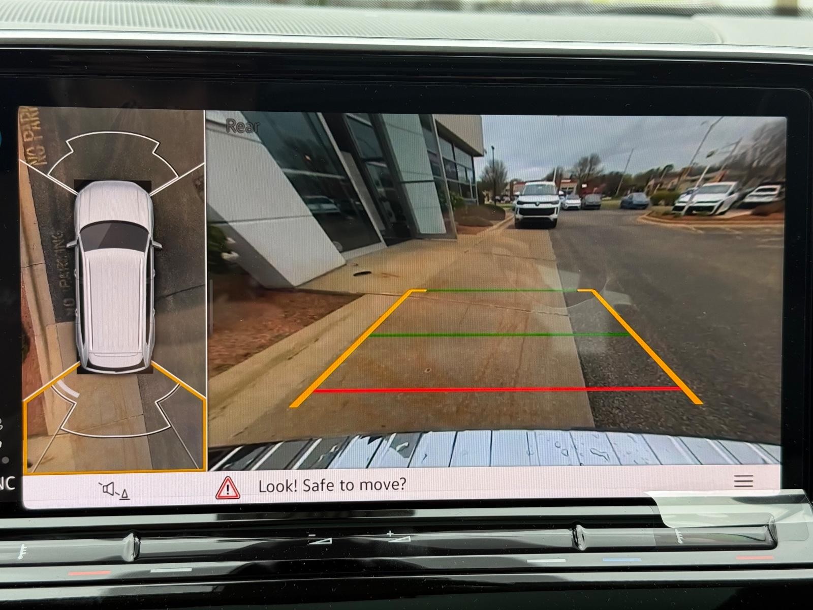 Volkswagen Atlas Vehicle Image 14
