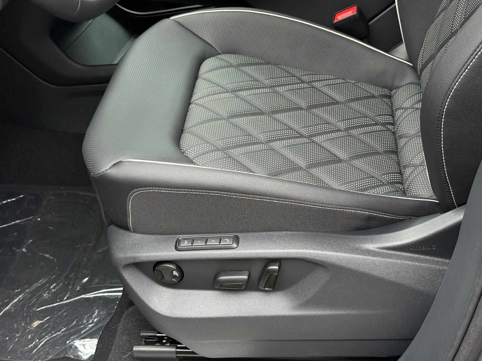 Volkswagen Atlas Vehicle Image 17