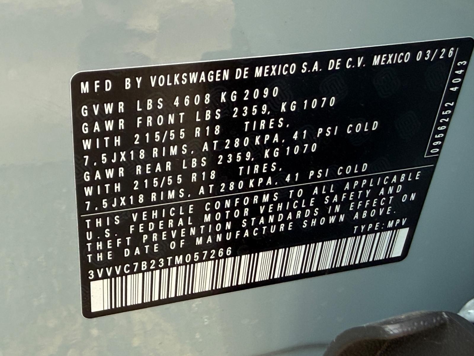 Volkswagen Taos Vehicle Image 18