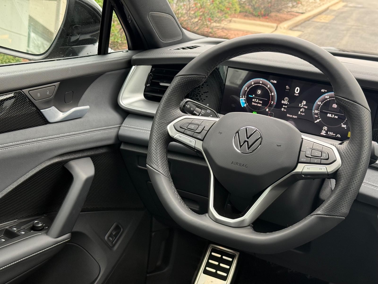 Volkswagen Tiguan Vehicle Image 08