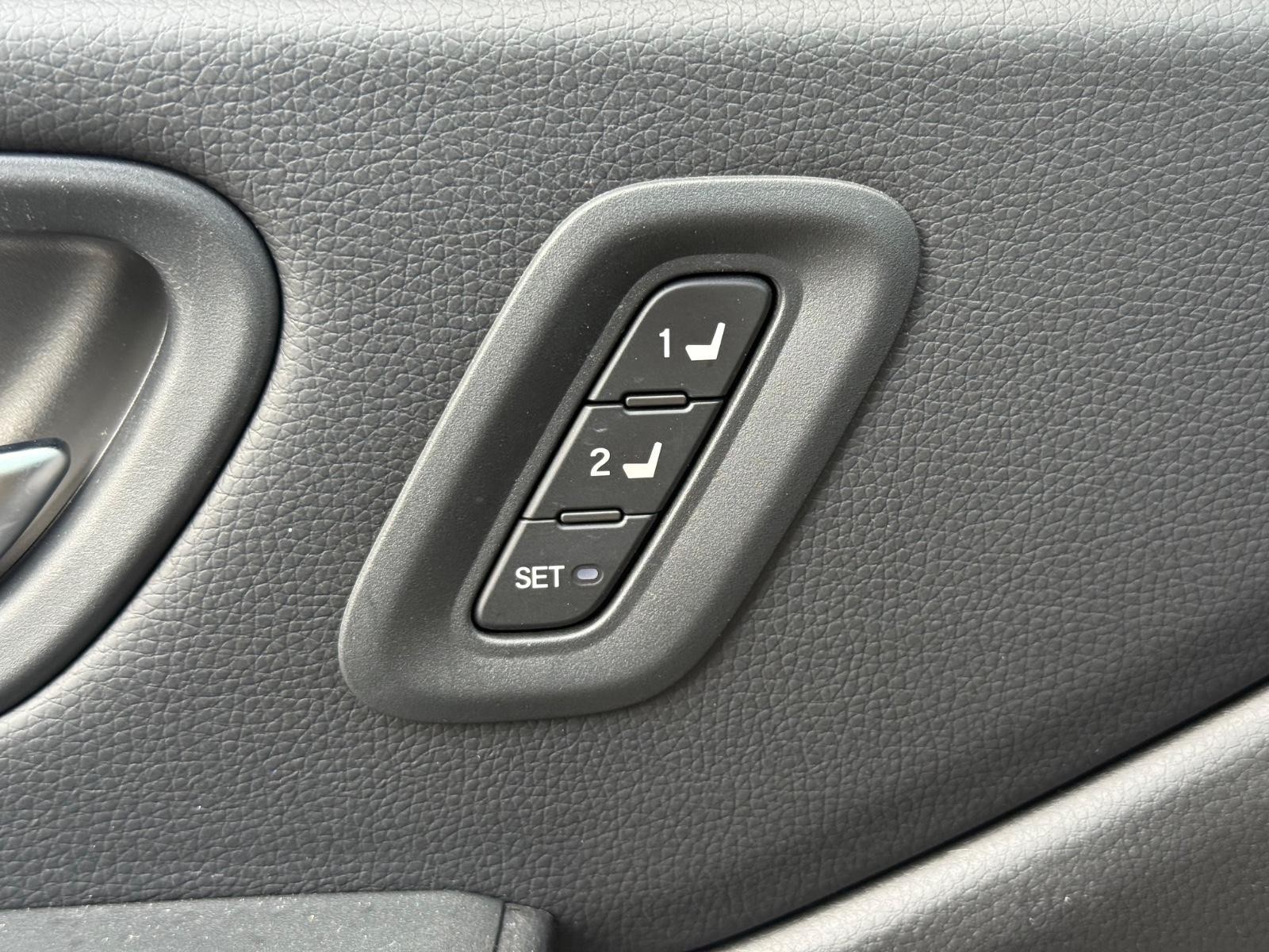 Honda Pilot Vehicle Image 18