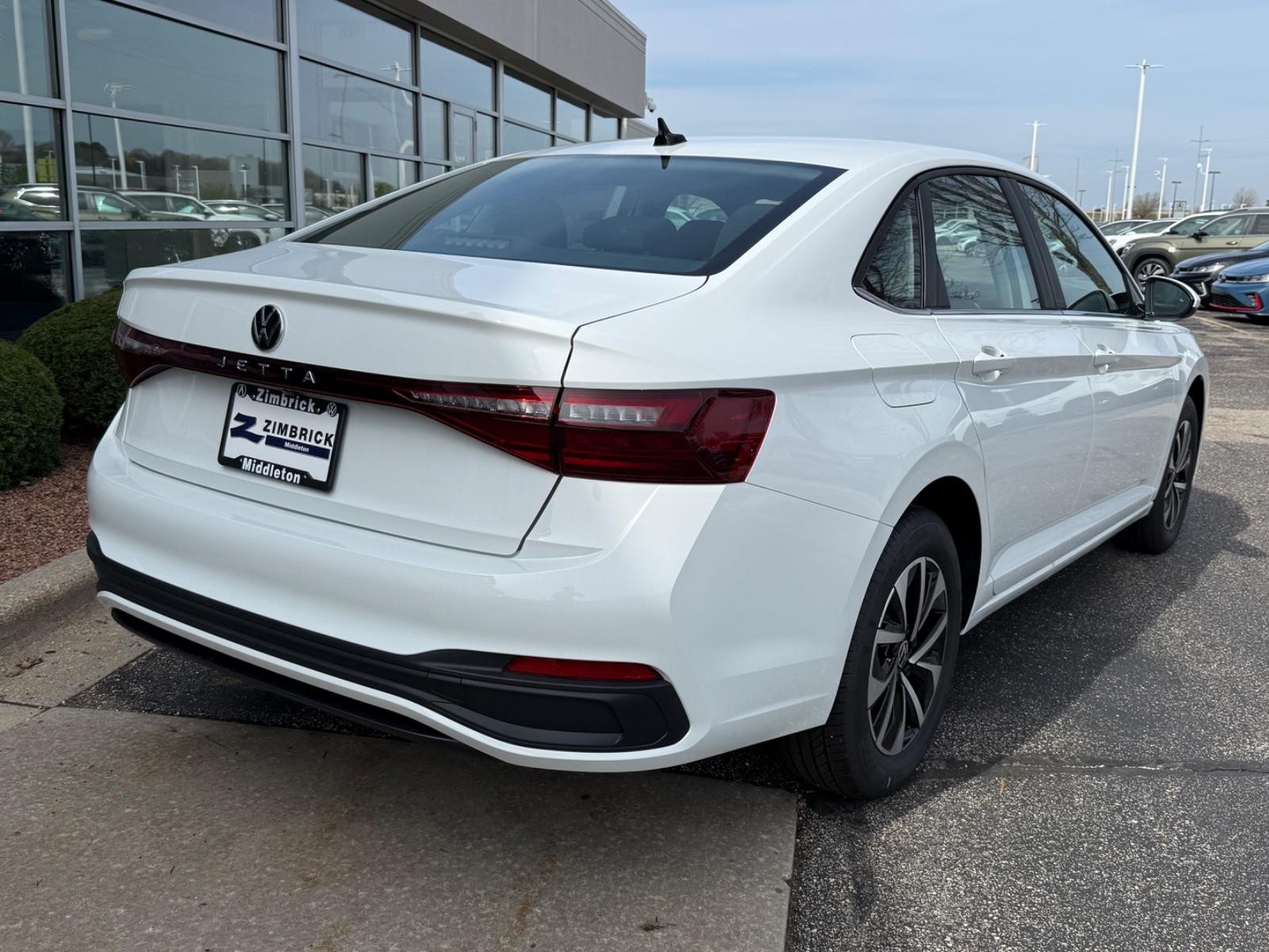 Volkswagen Jetta Vehicle Image 03