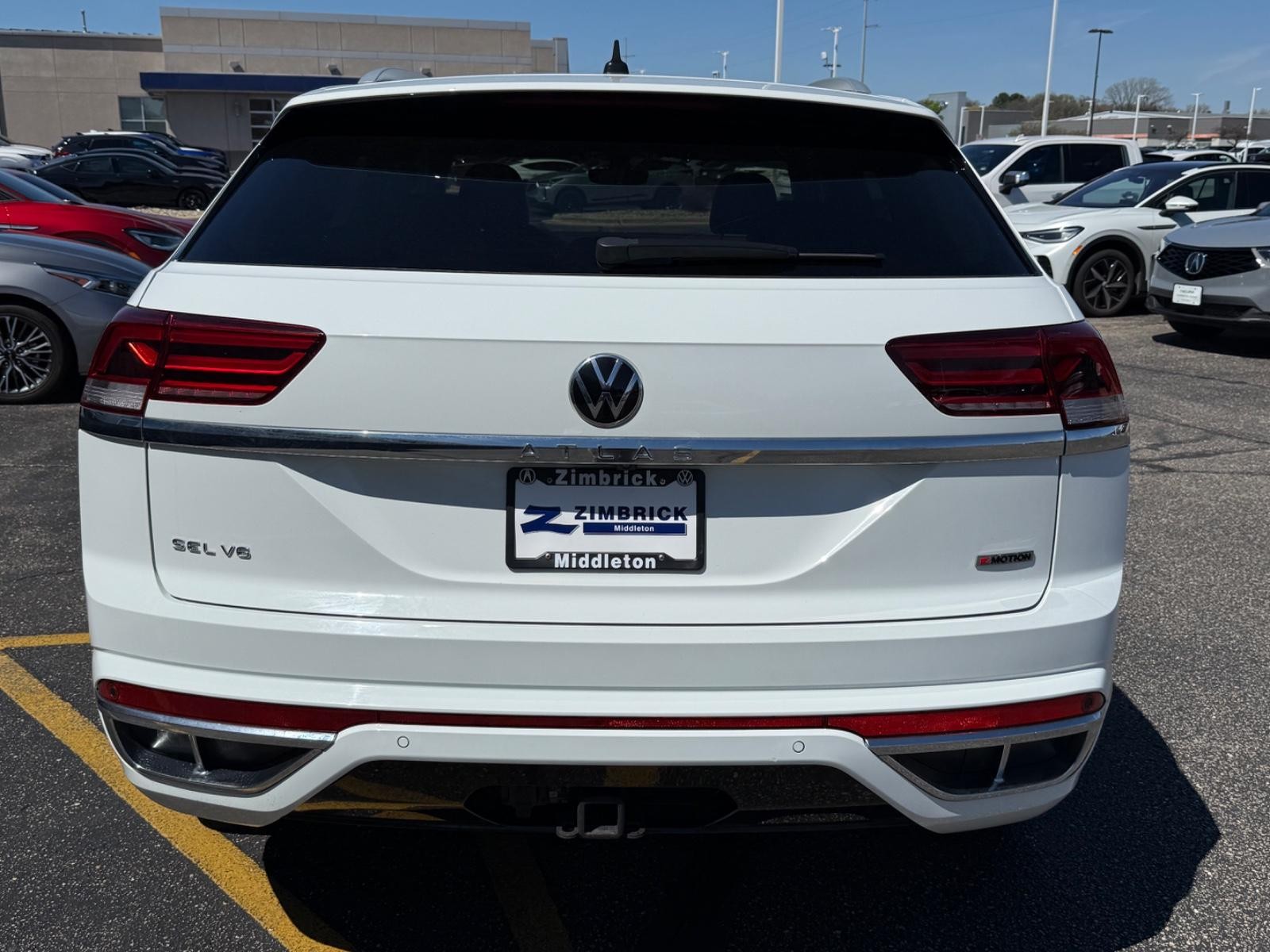 Volkswagen Atlas Cross Sport Vehicle Image 04