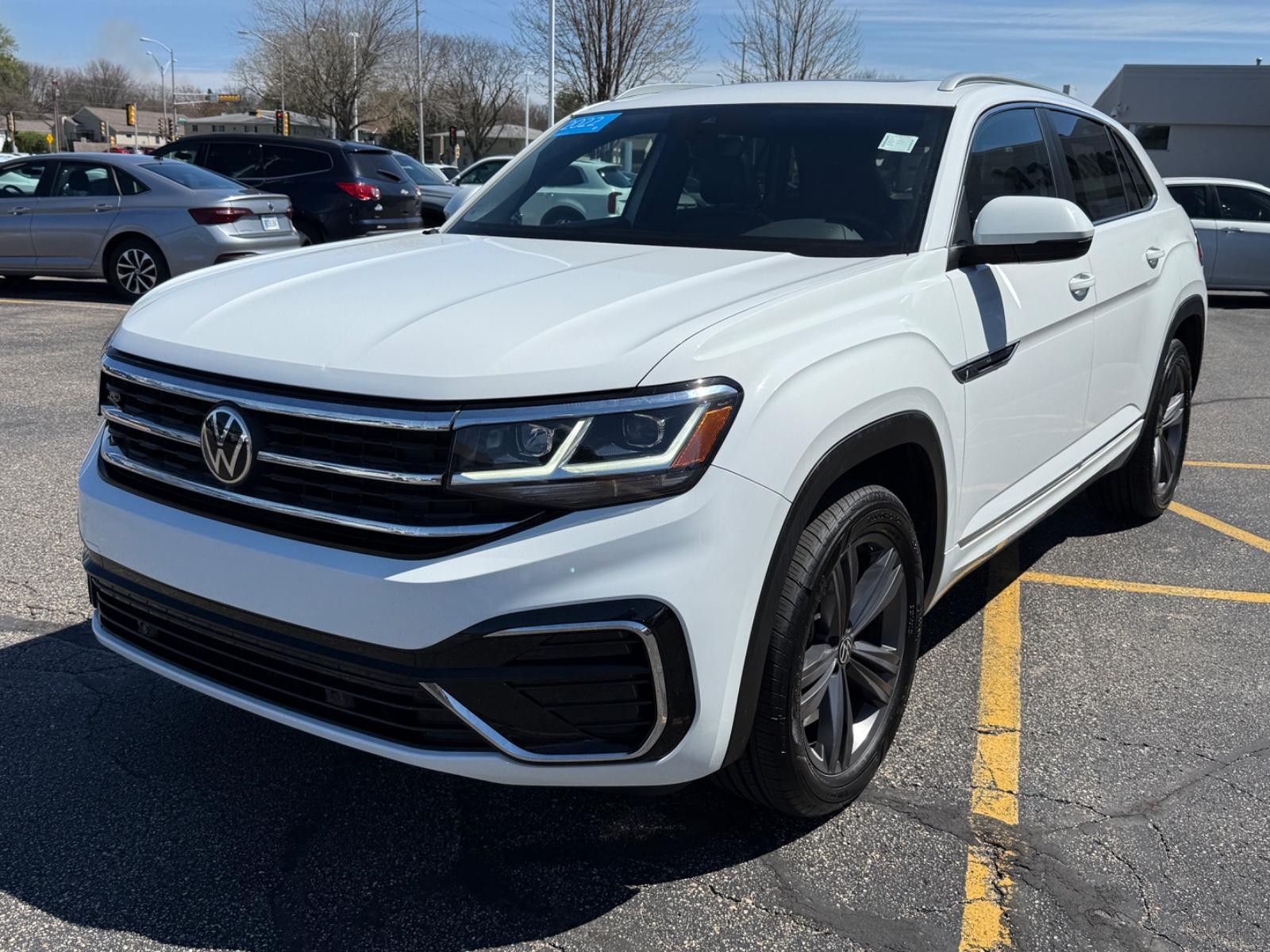Volkswagen Atlas Cross Sport Vehicle Image 08