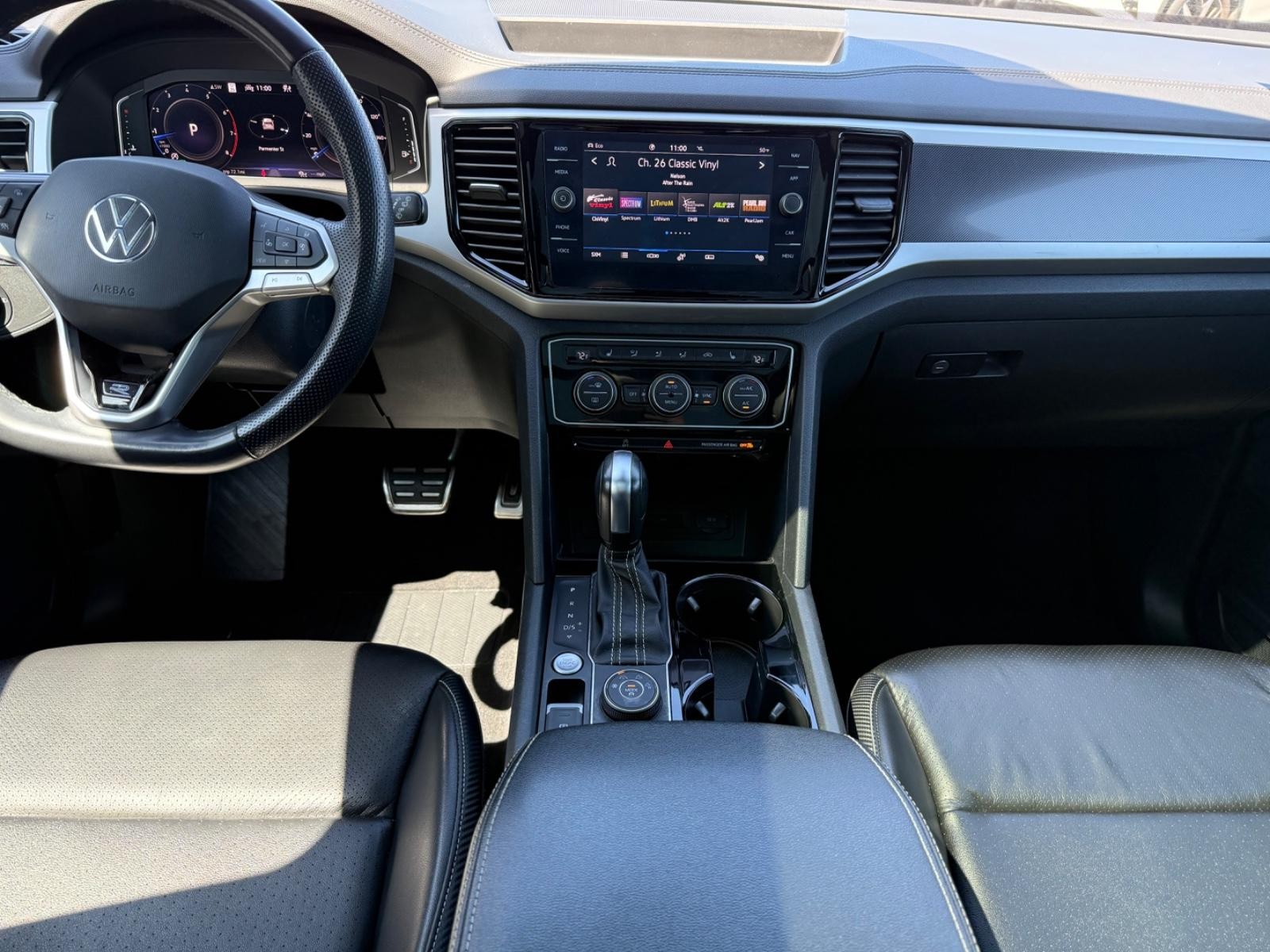 Volkswagen Atlas Cross Sport Vehicle Image 11