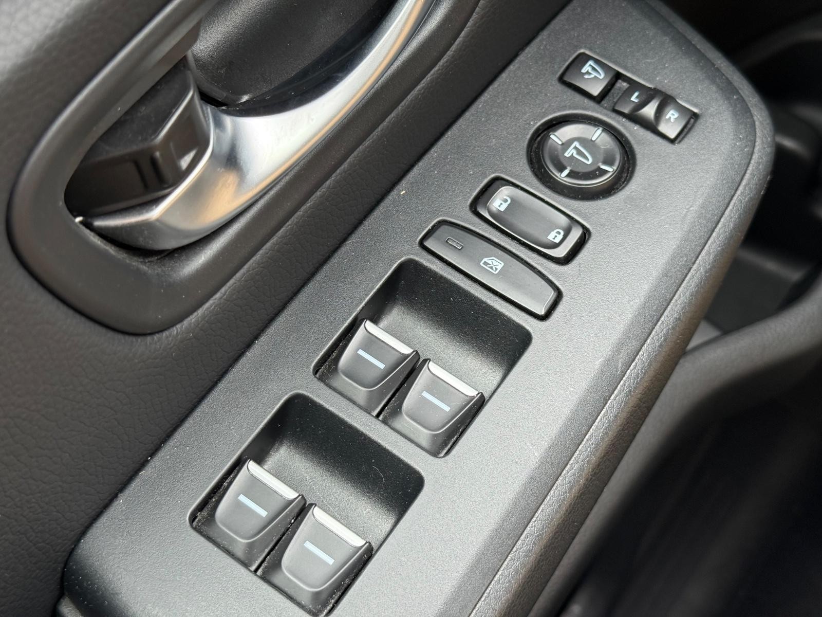 Honda Pilot Vehicle Image 23