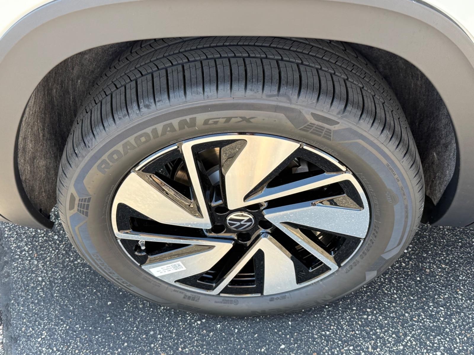 Volkswagen Atlas Vehicle Image 04