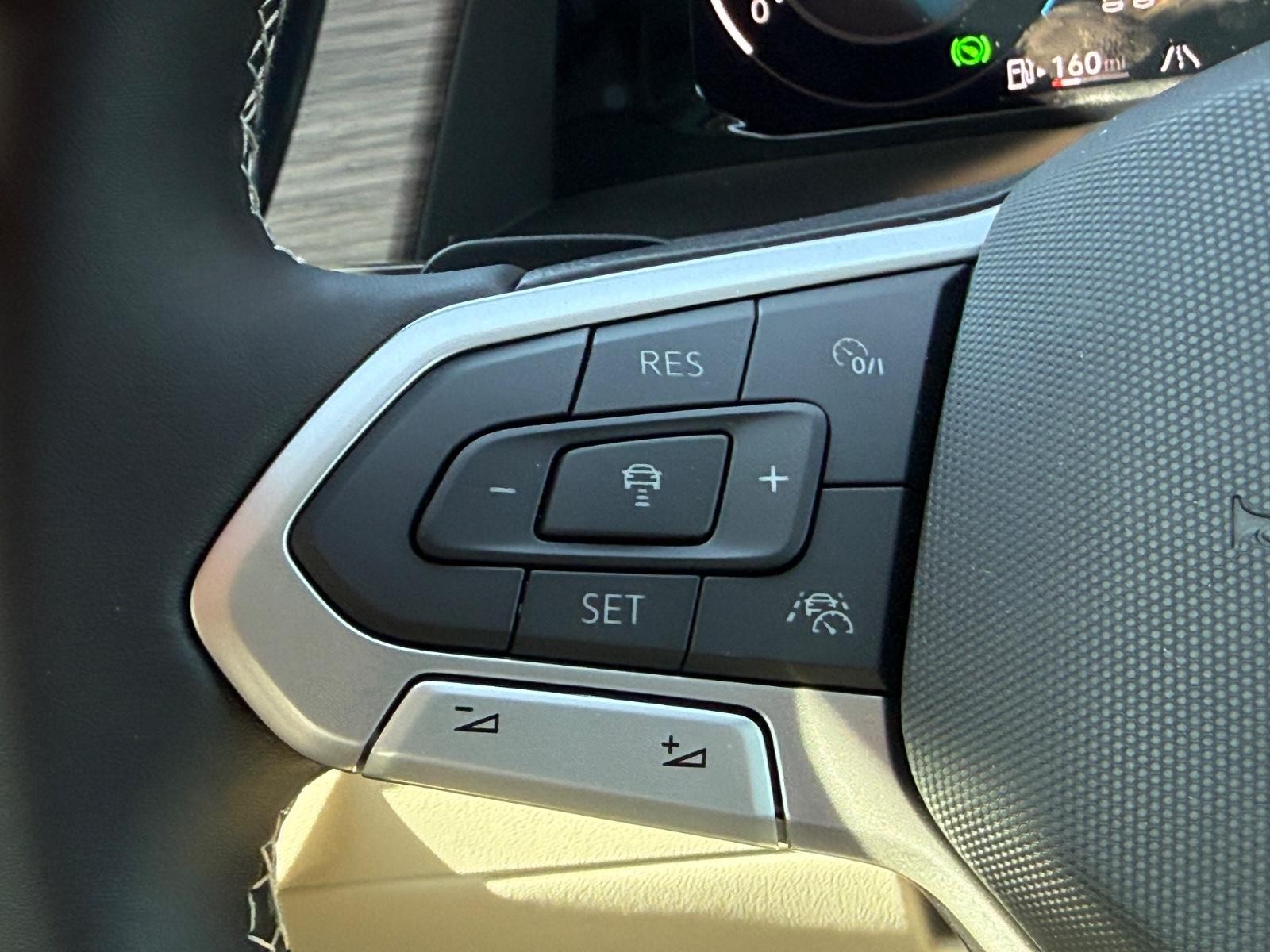 Volkswagen Atlas Vehicle Image 12