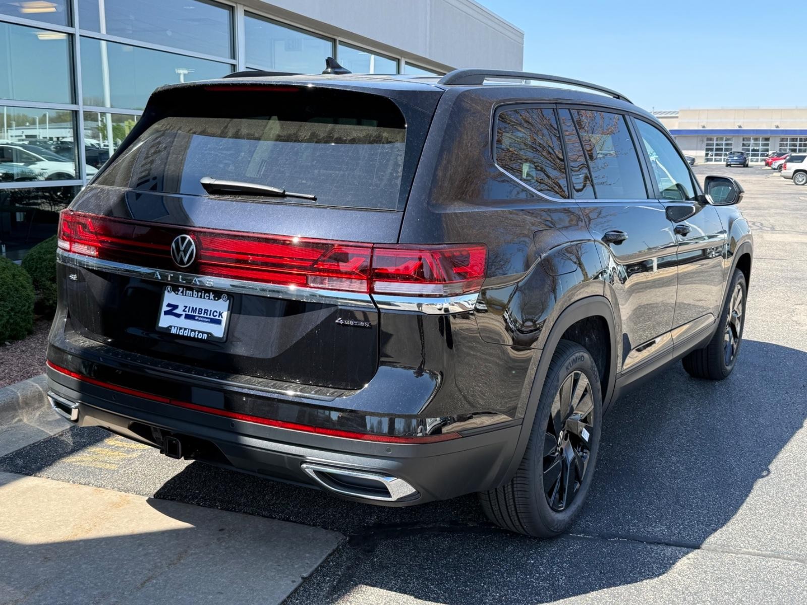 Volkswagen Atlas Vehicle Image 03