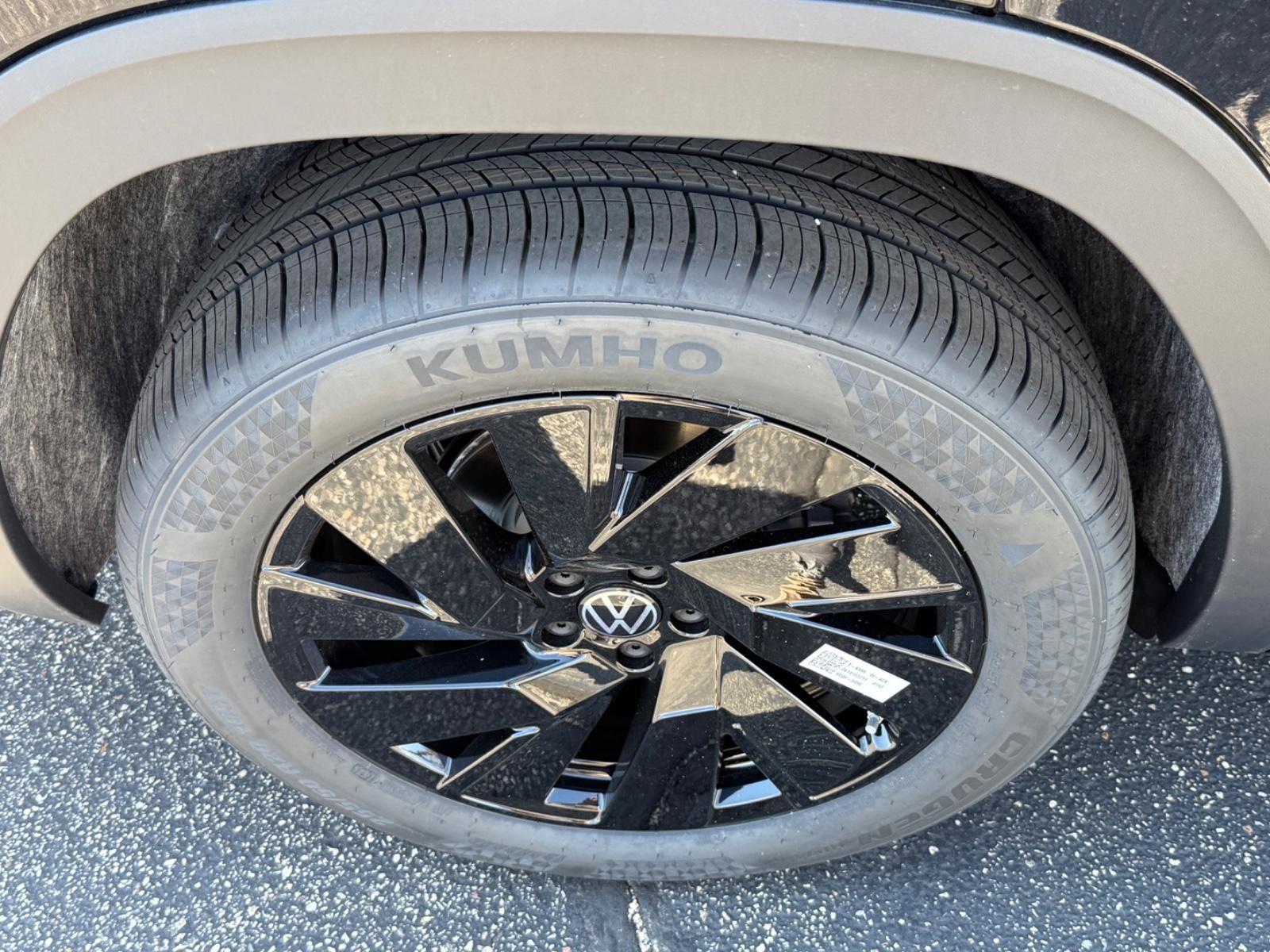 Volkswagen Atlas Vehicle Image 04