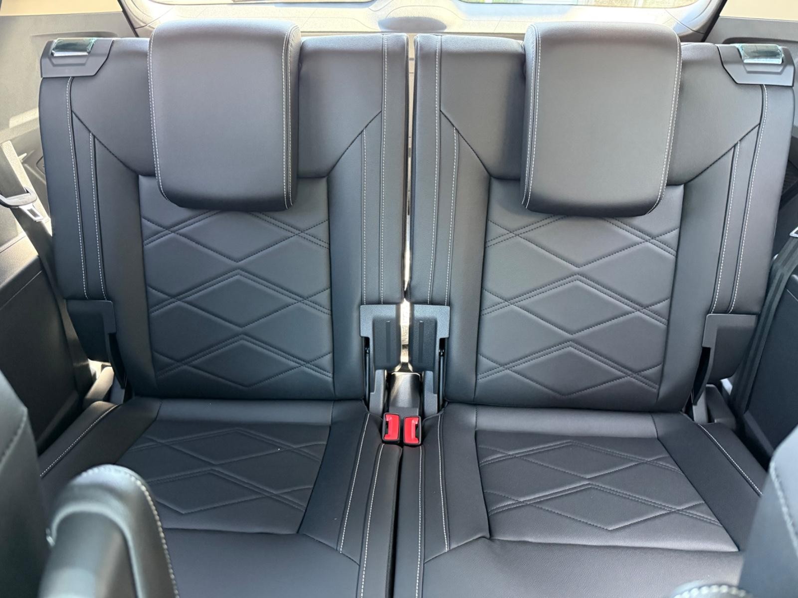 Volkswagen Atlas Vehicle Image 06