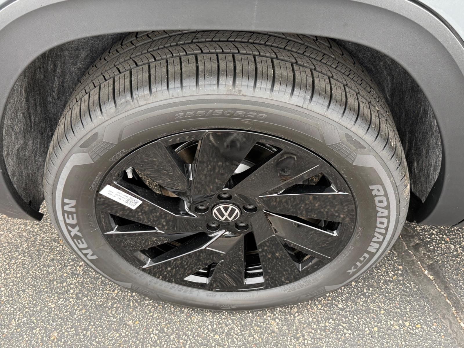 Volkswagen Atlas Vehicle Image 04