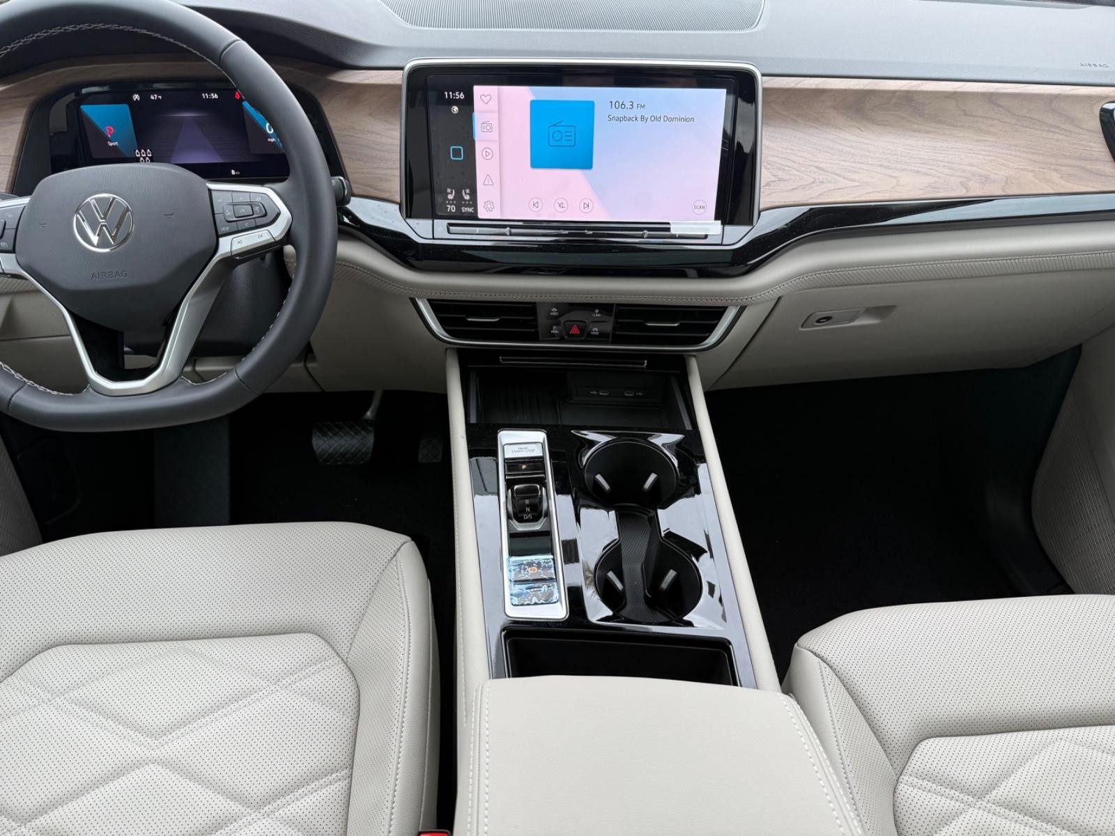 Volkswagen Atlas Vehicle Image 07