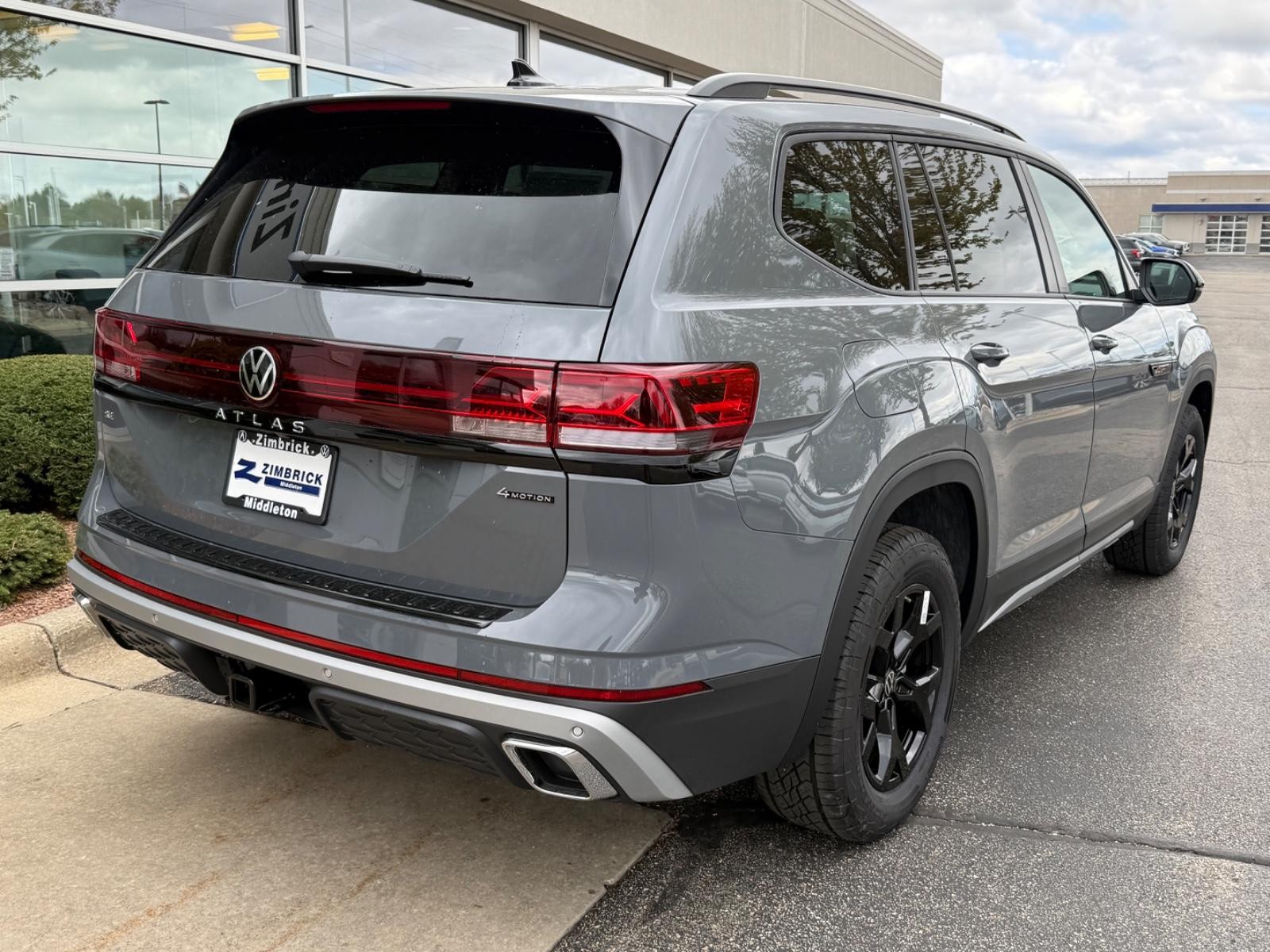 Volkswagen Atlas Vehicle Image 03
