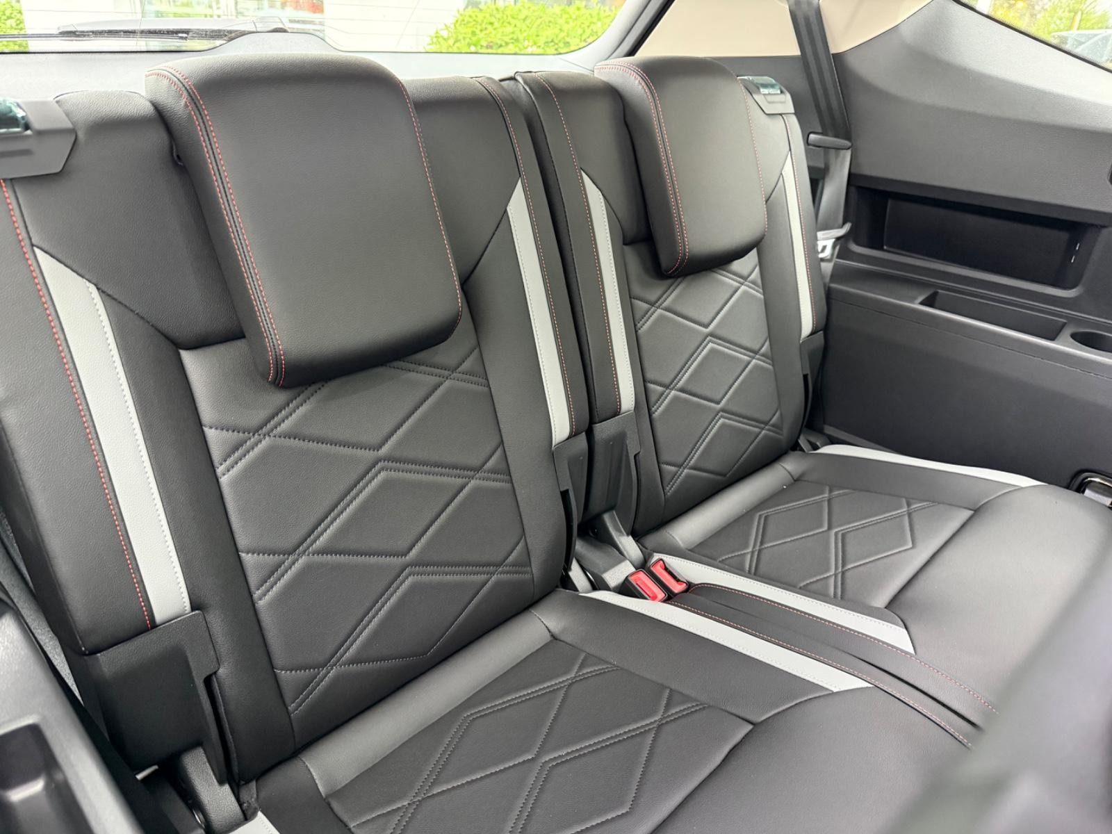 Volkswagen Atlas Vehicle Image 06