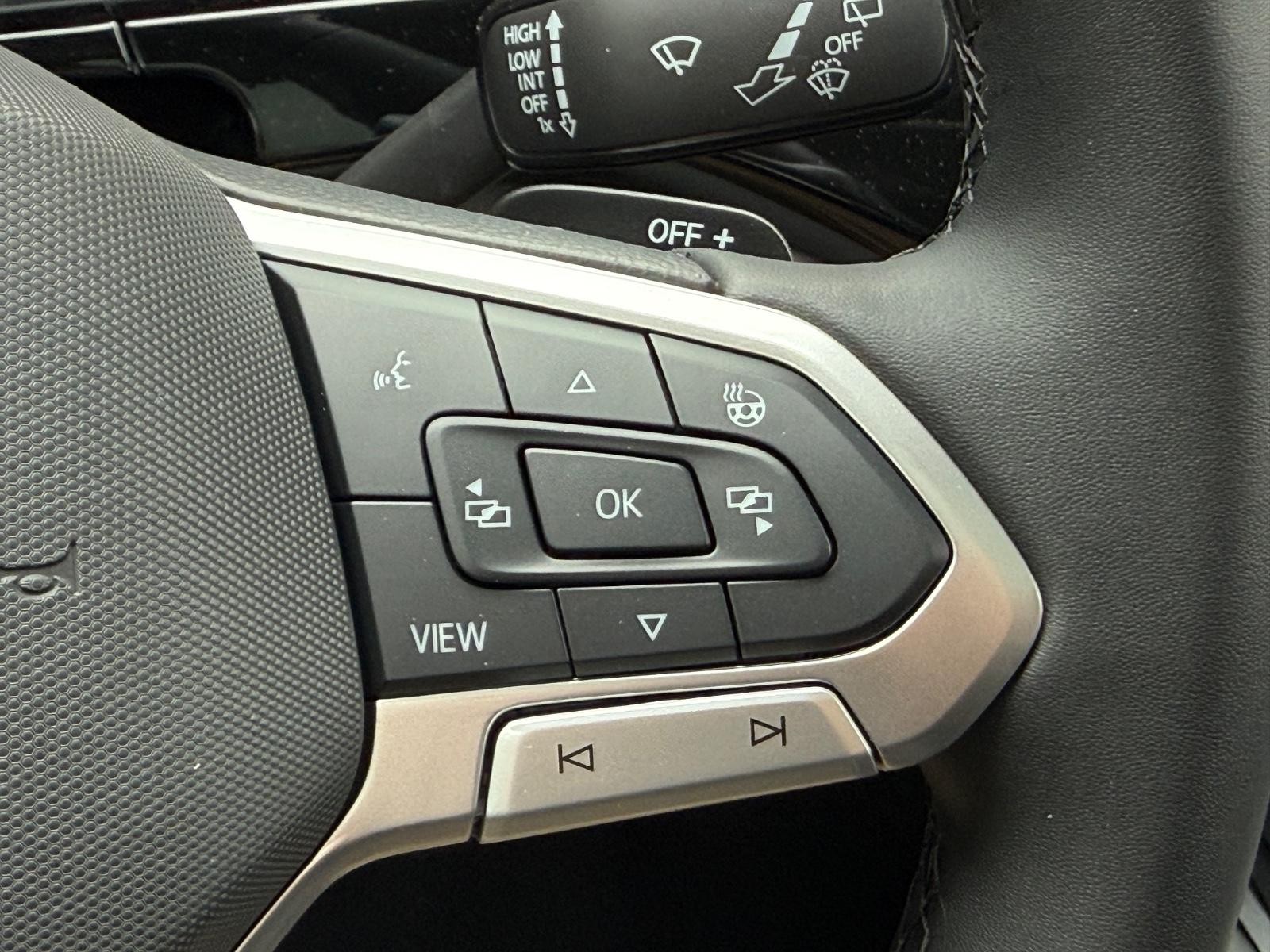 Volkswagen Atlas Vehicle Image 13