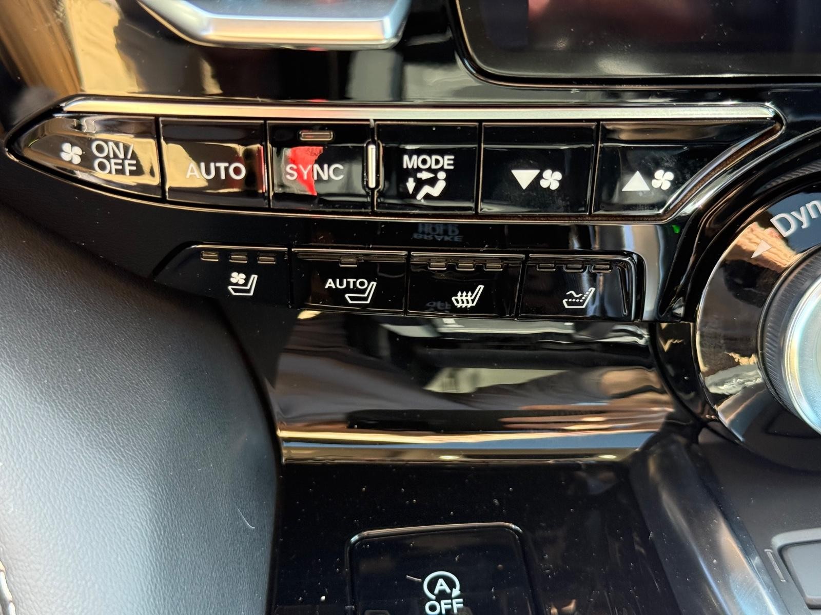 Acura MDX Vehicle Image 15