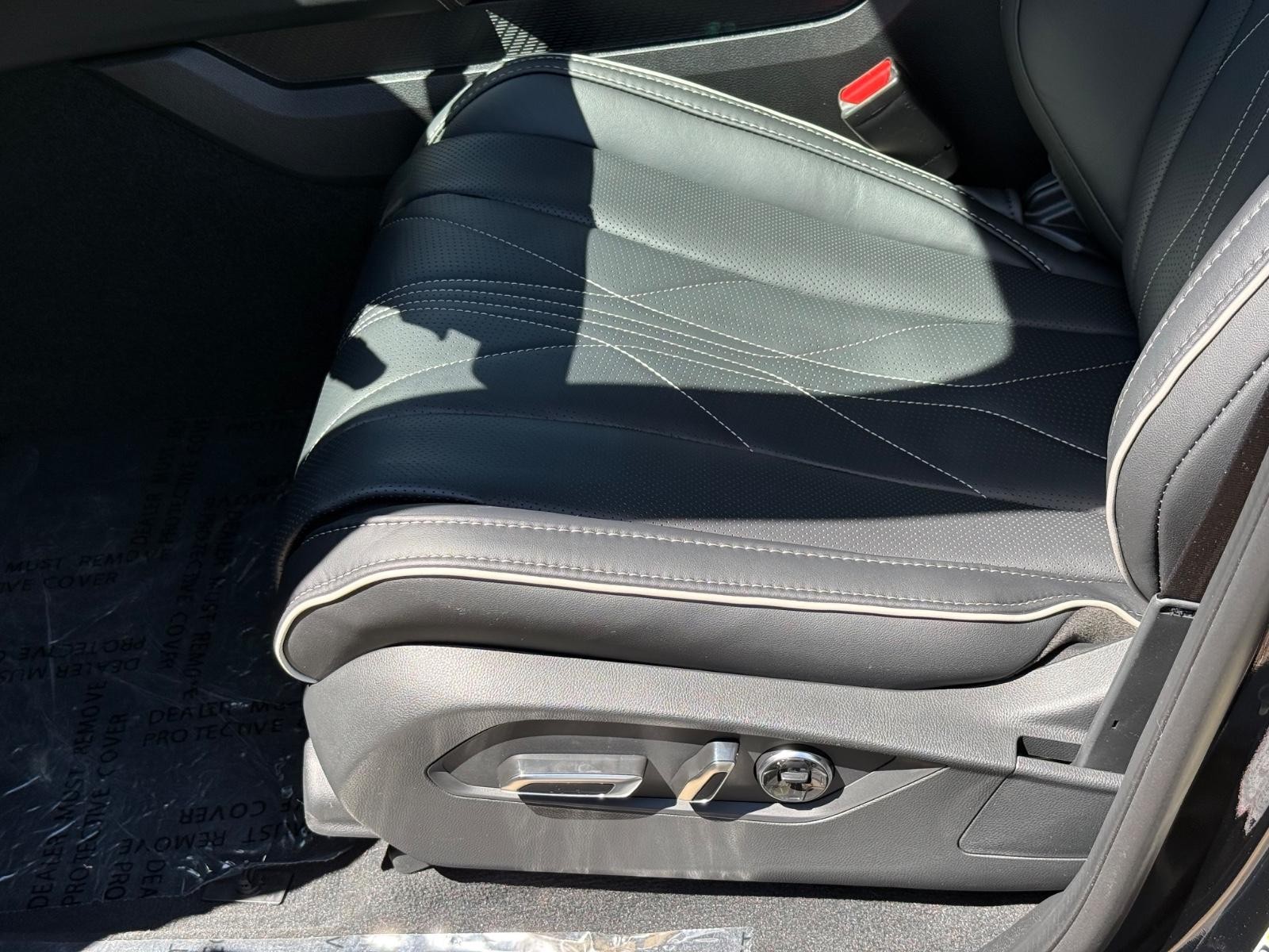 Acura MDX Vehicle Image 17