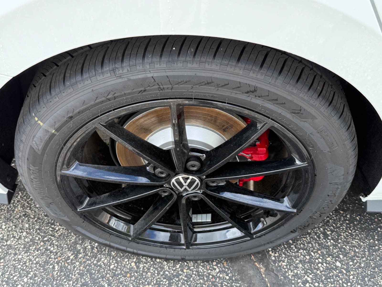 Volkswagen Jetta GLI Vehicle Image 04