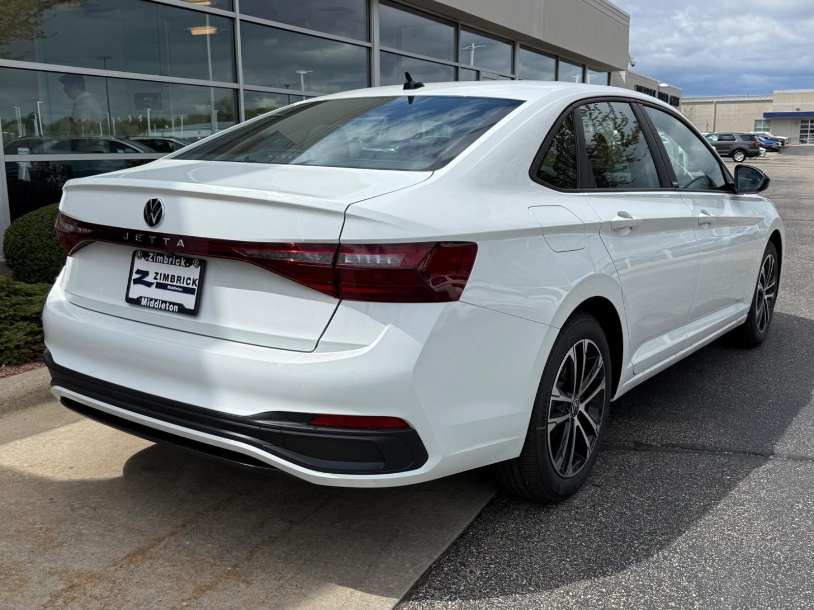 Volkswagen Jetta Vehicle Image 03
