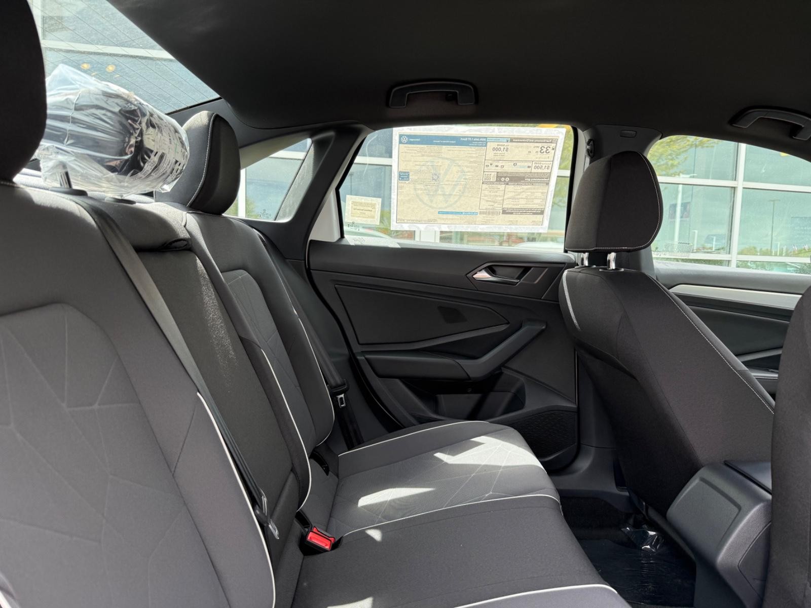 Volkswagen Jetta Vehicle Image 05