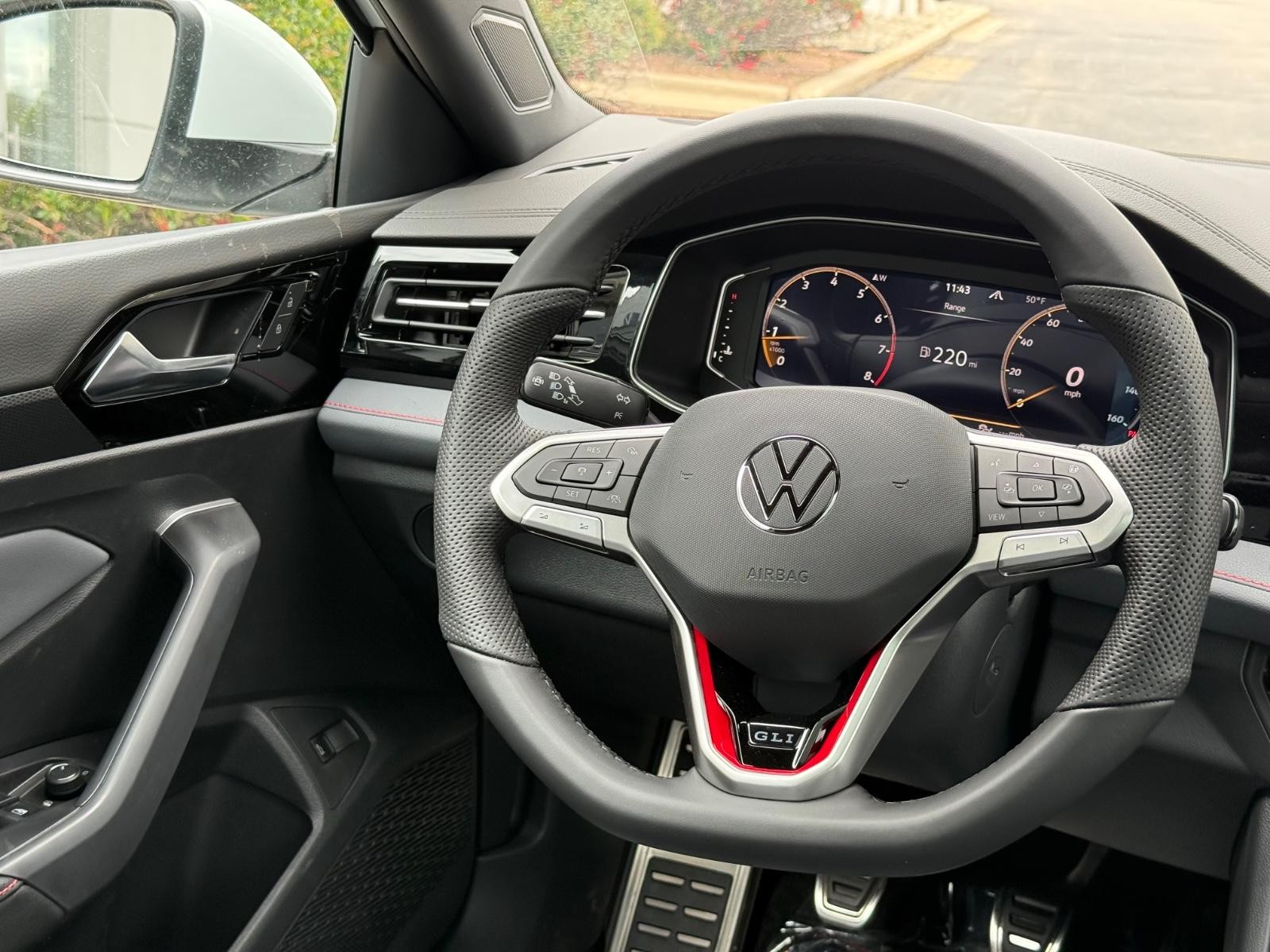 Volkswagen Jetta GLI Vehicle Image 10