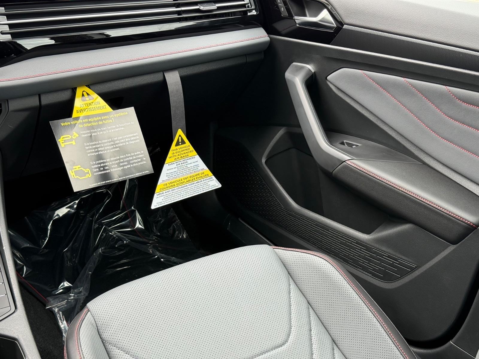 Volkswagen Jetta GLI Vehicle Image 11