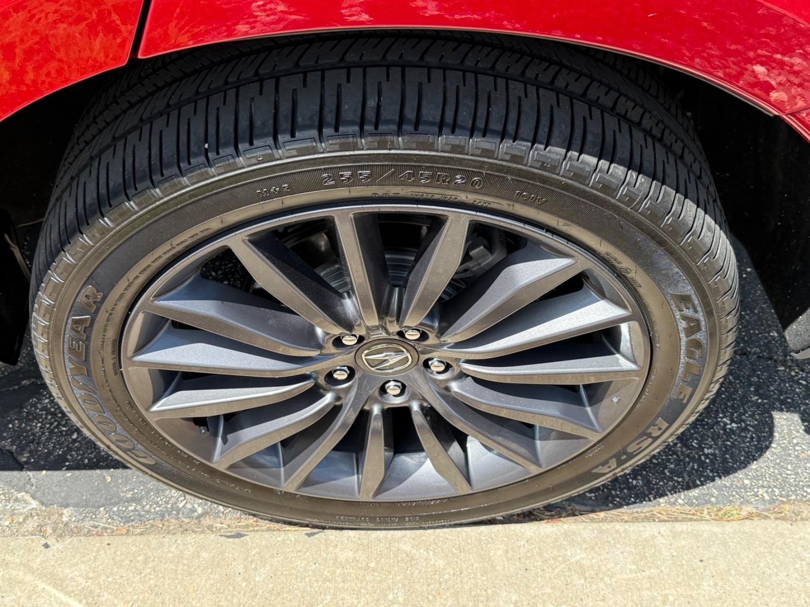 Acura RDX Vehicle Full-screen Gallery Image 08