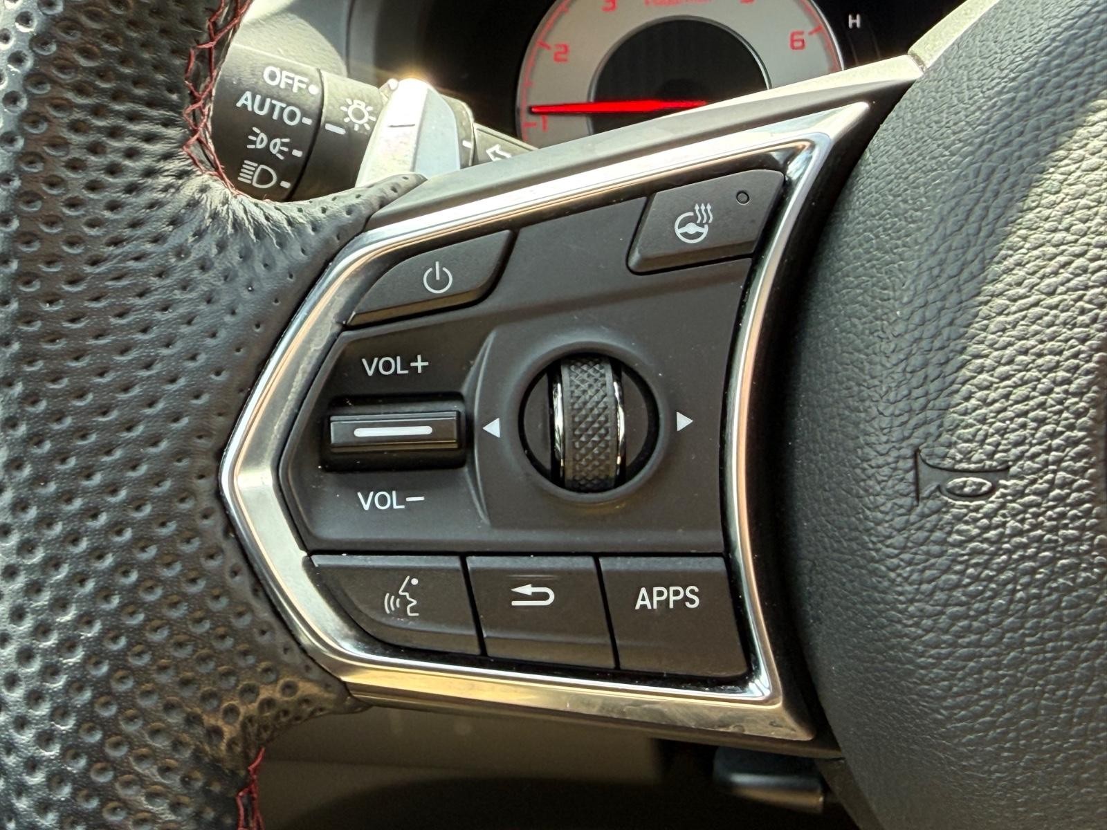 Acura RDX Vehicle Full-screen Gallery Image 17
