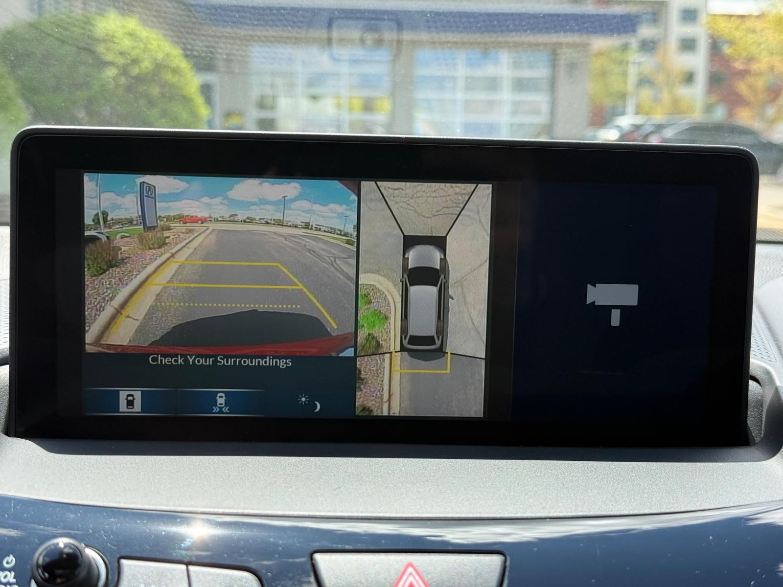 Acura RDX Vehicle Full-screen Gallery Image 20