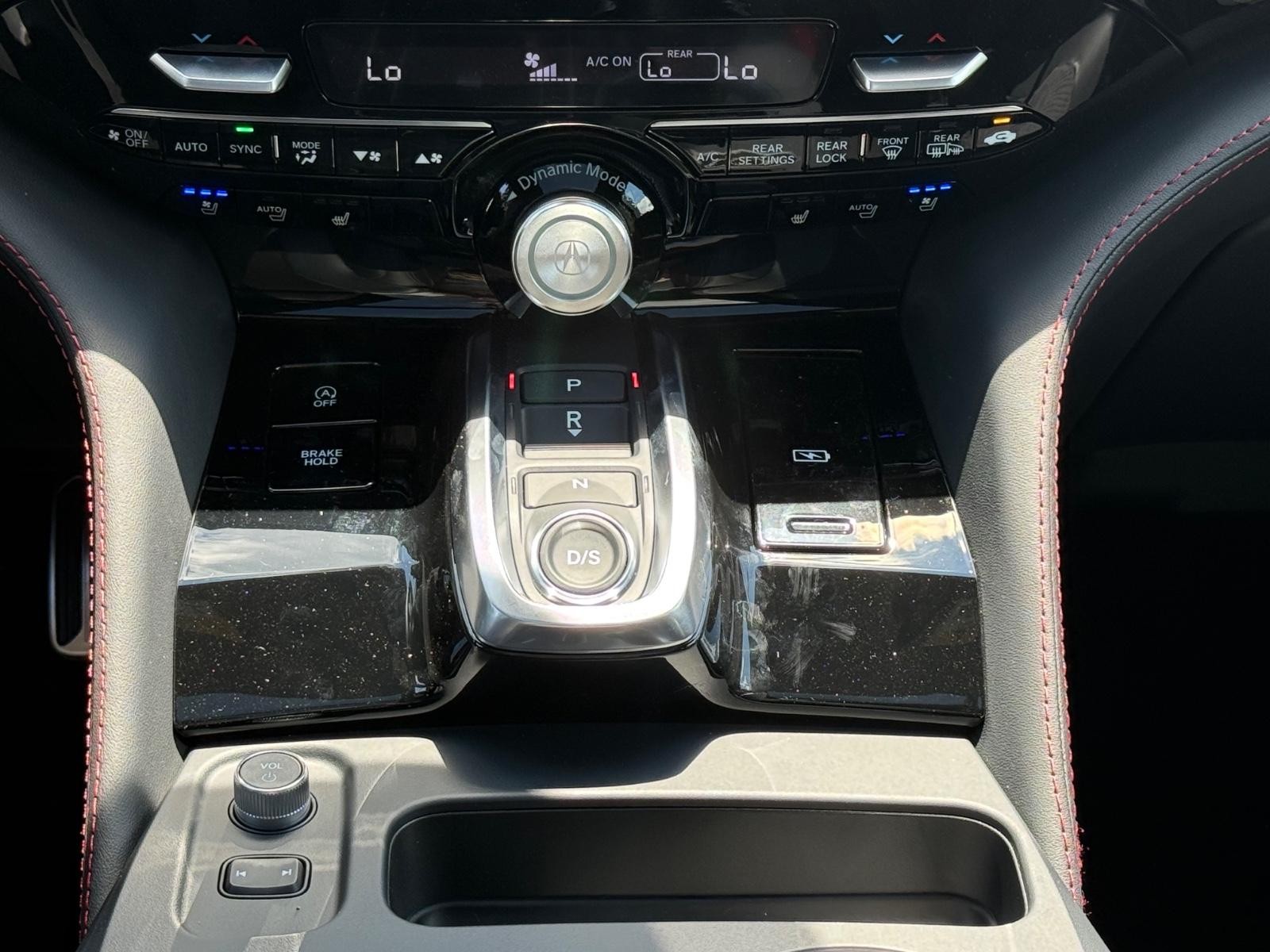 Acura MDX Vehicle Image 08