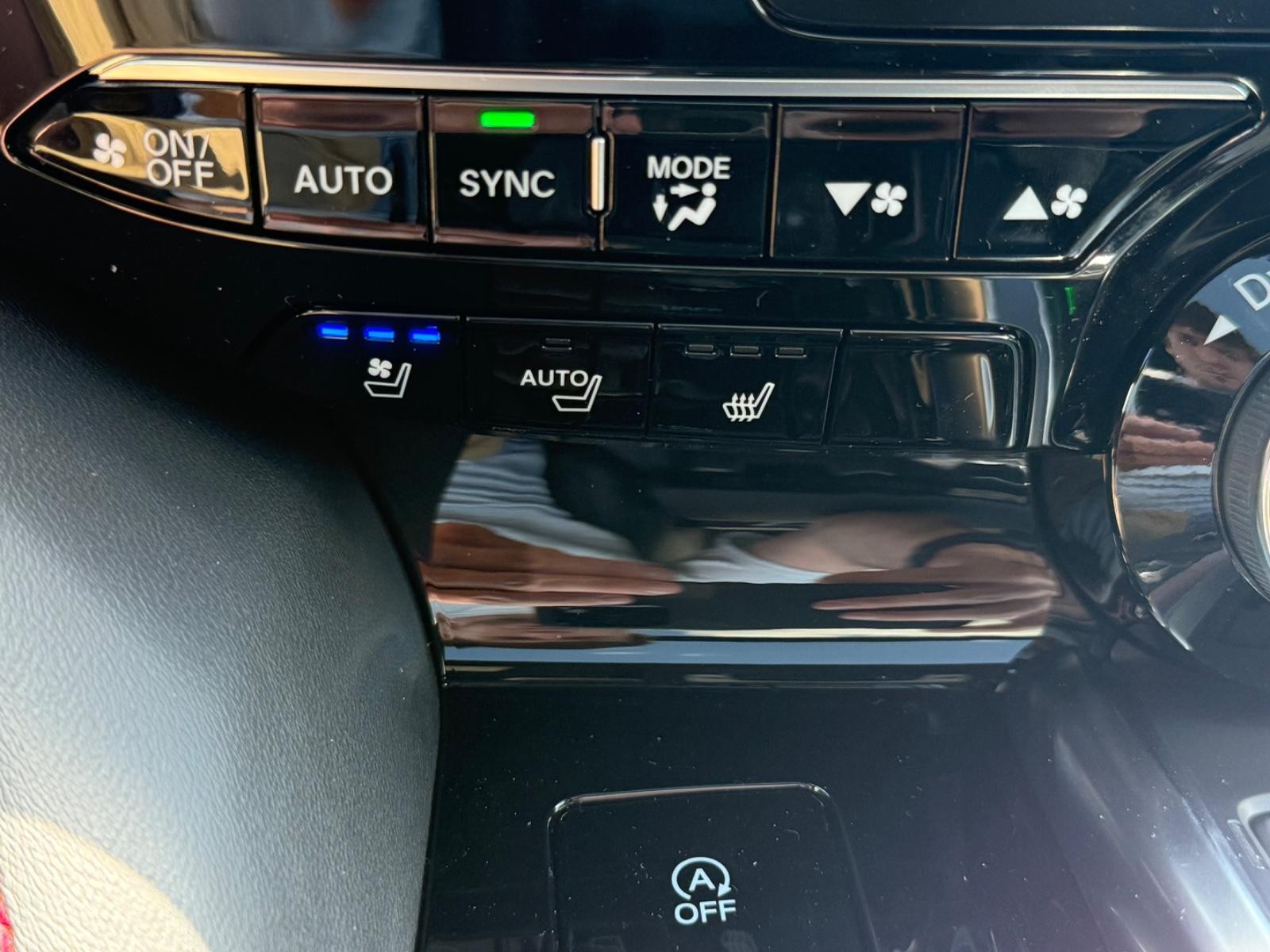 Acura MDX Vehicle Image 14