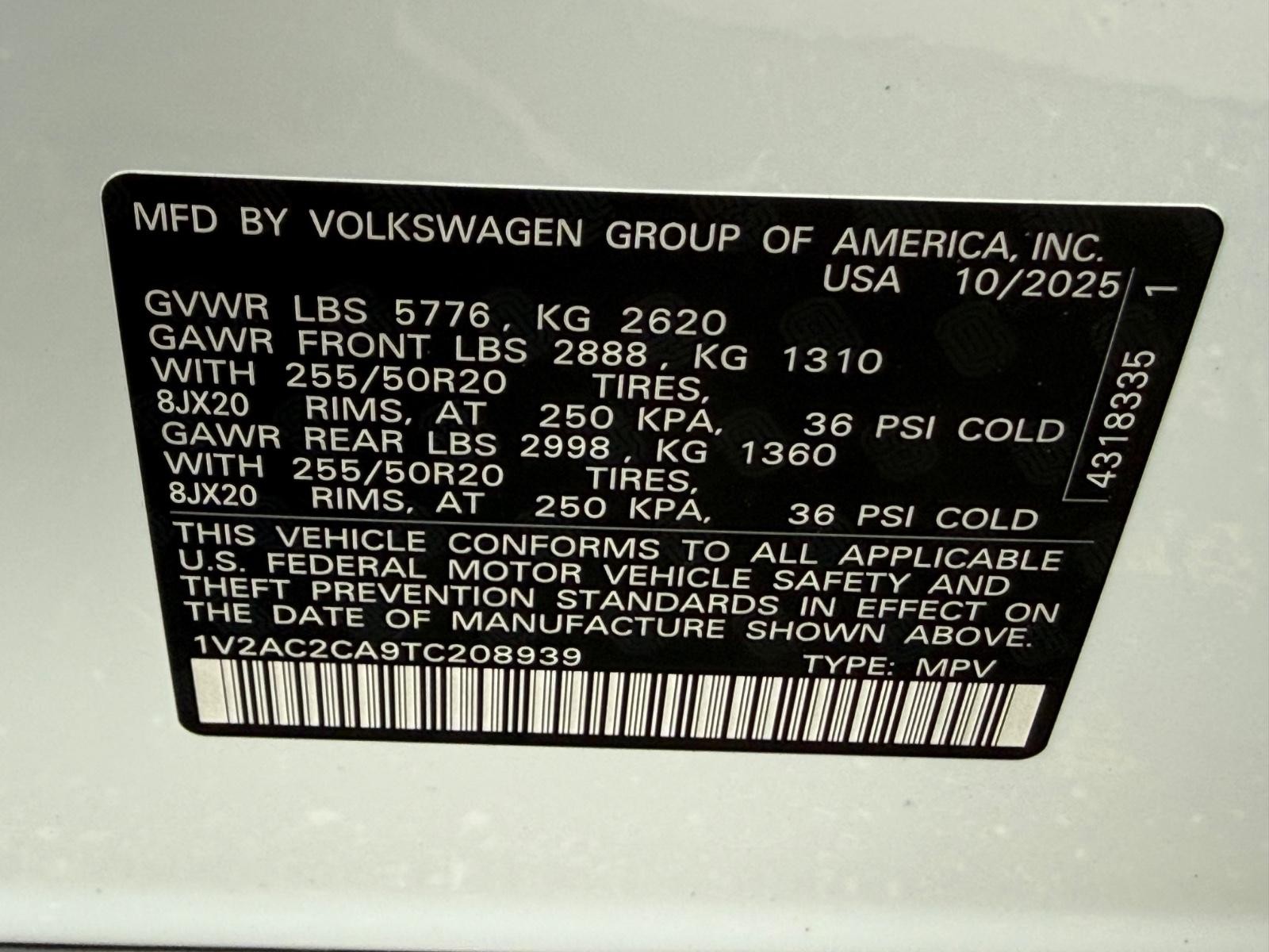 Volkswagen Atlas Cross Sport Vehicle Image 17