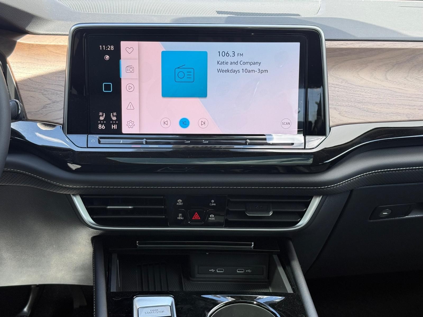 Volkswagen Atlas Vehicle Image 08