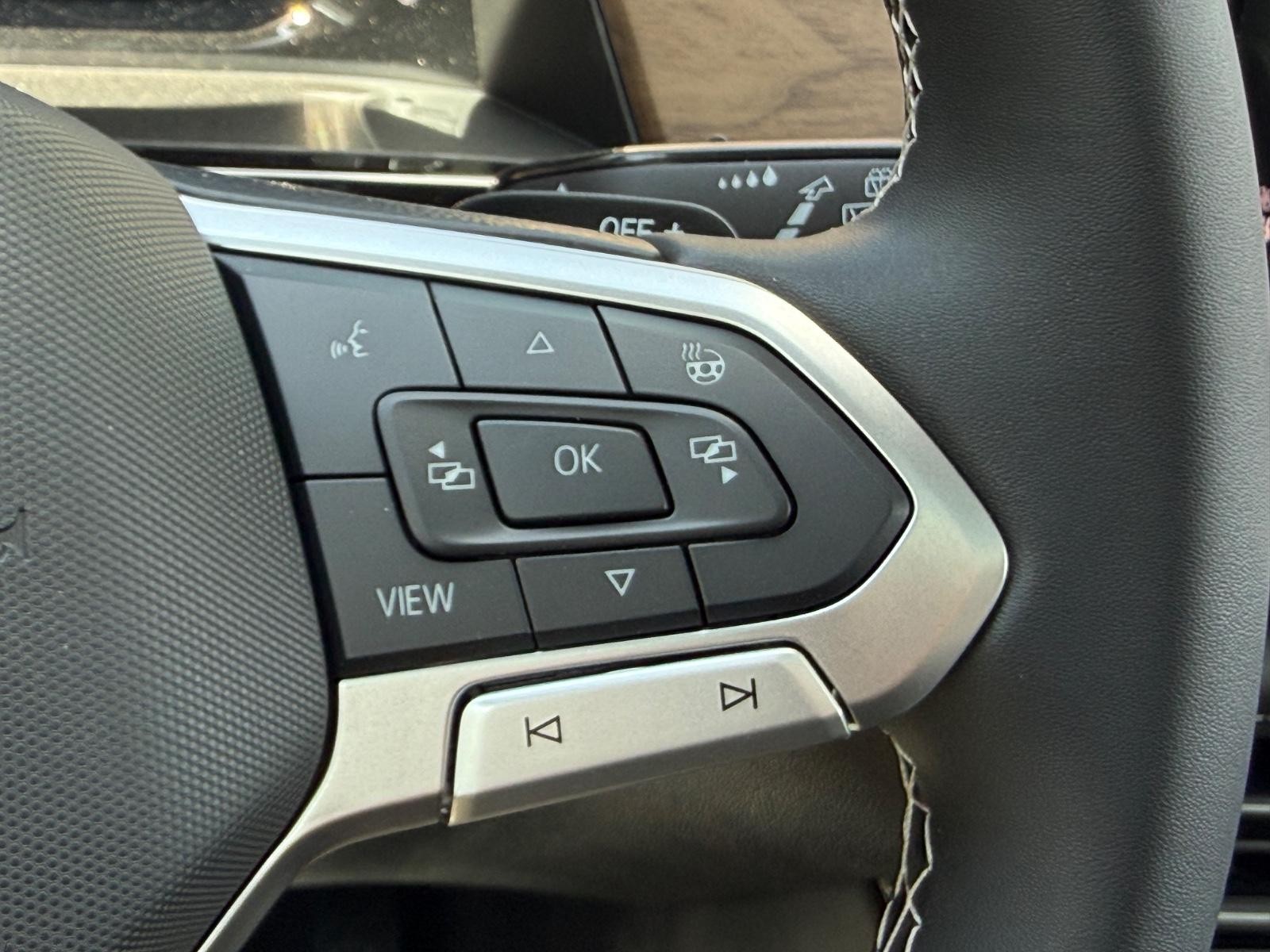 Volkswagen Atlas Vehicle Image 13