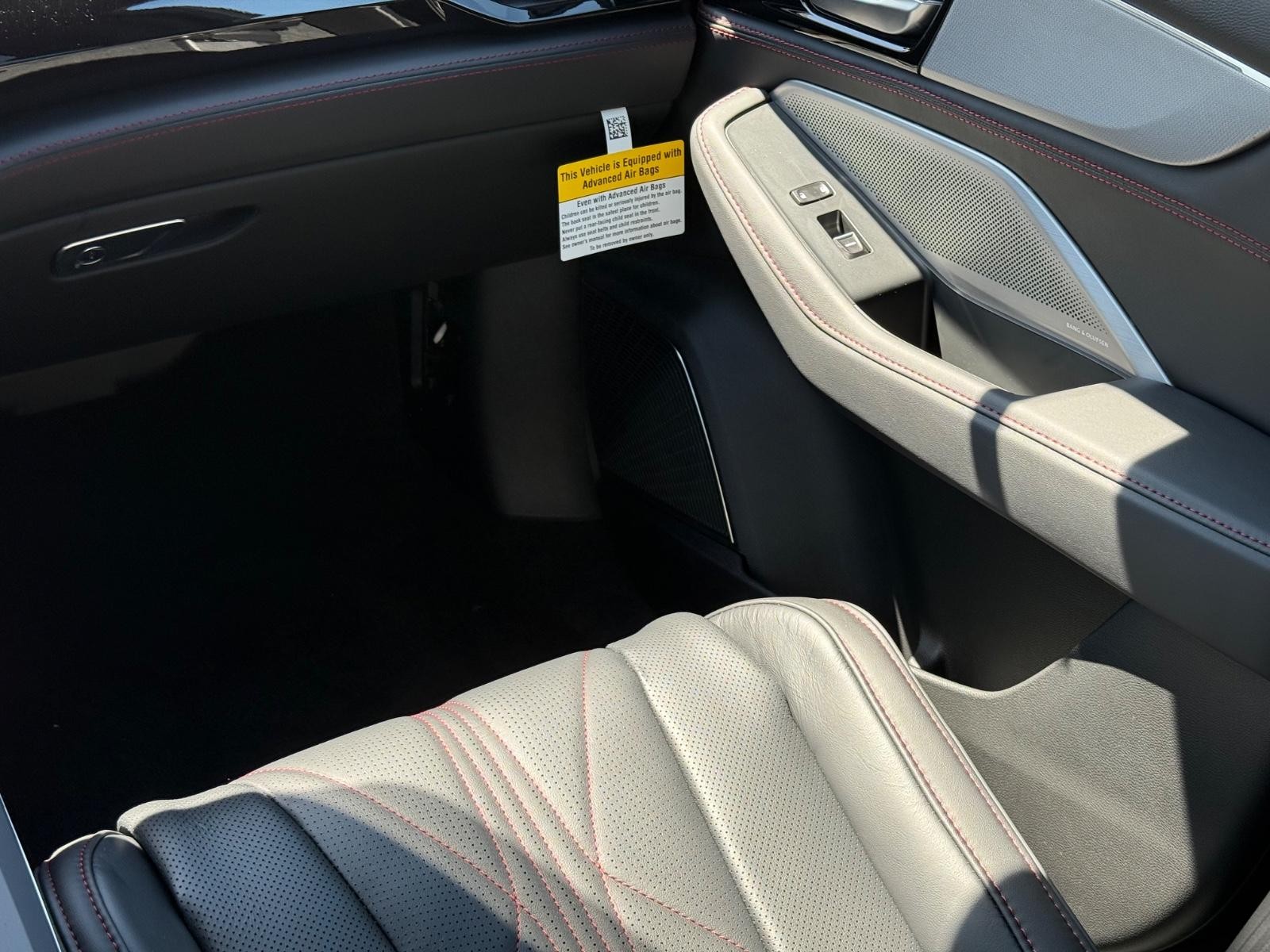 Acura MDX Vehicle Image 10