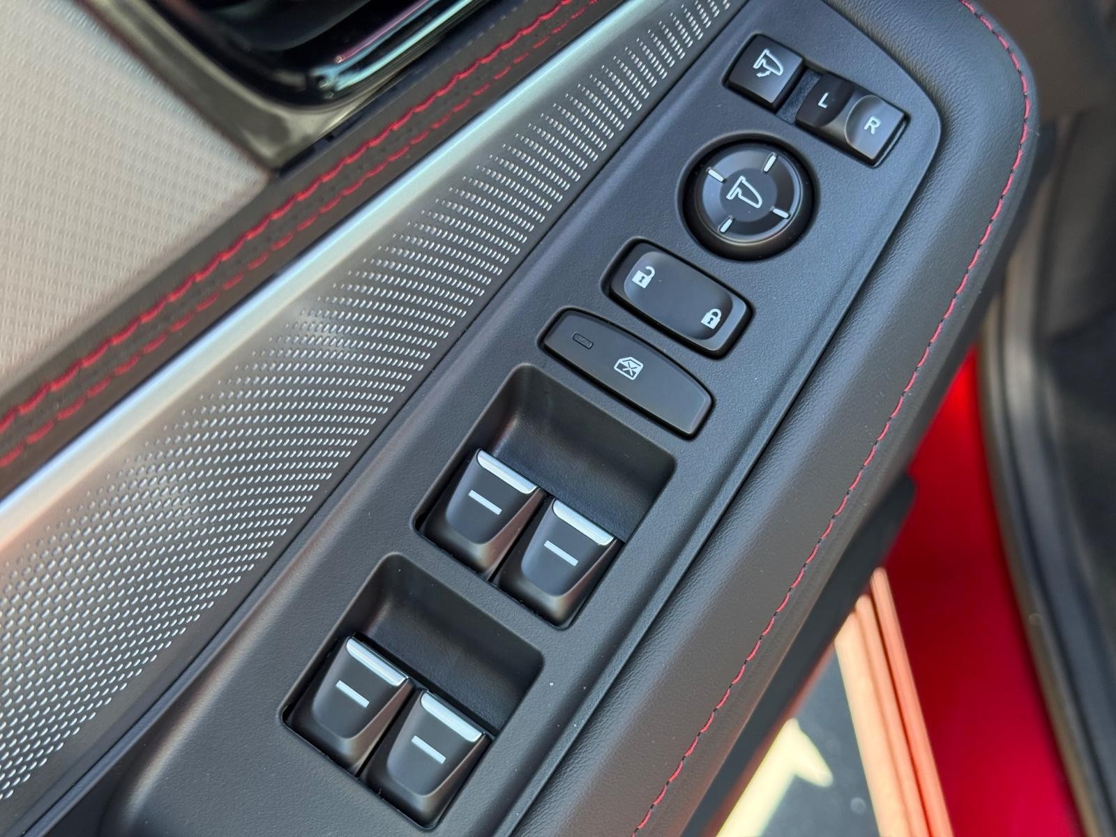 Acura MDX Vehicle Image 16
