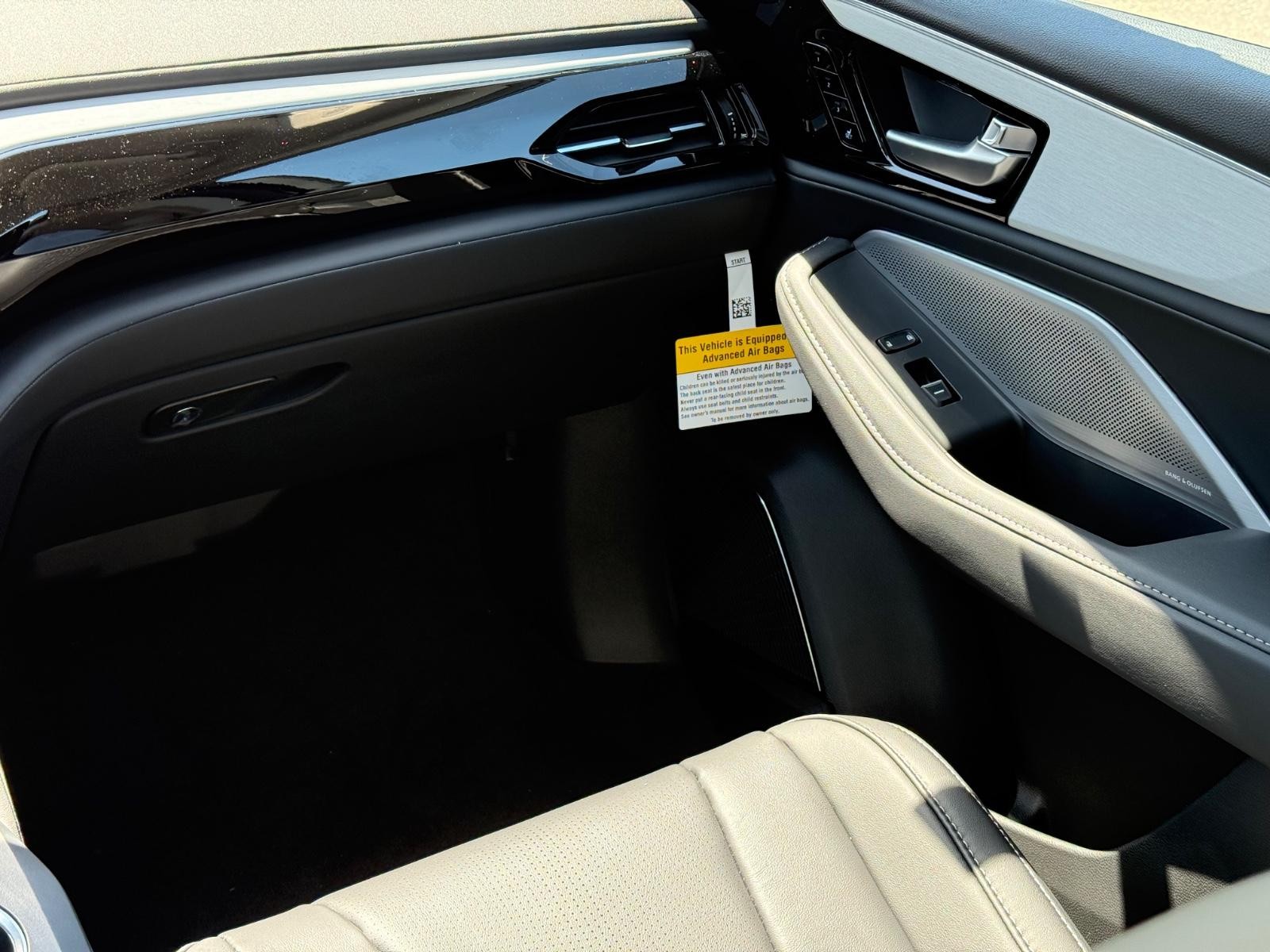 Acura MDX Vehicle Image 10