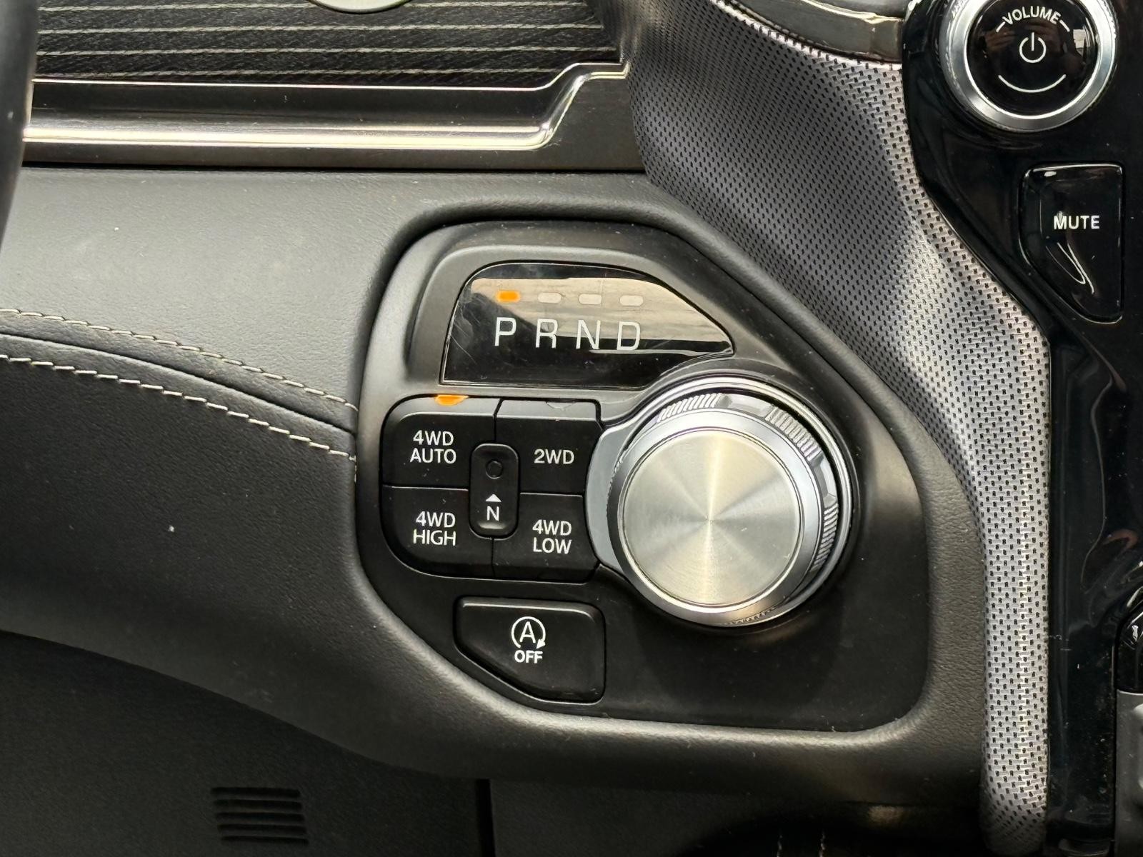Ram 1500 Vehicle Image 13