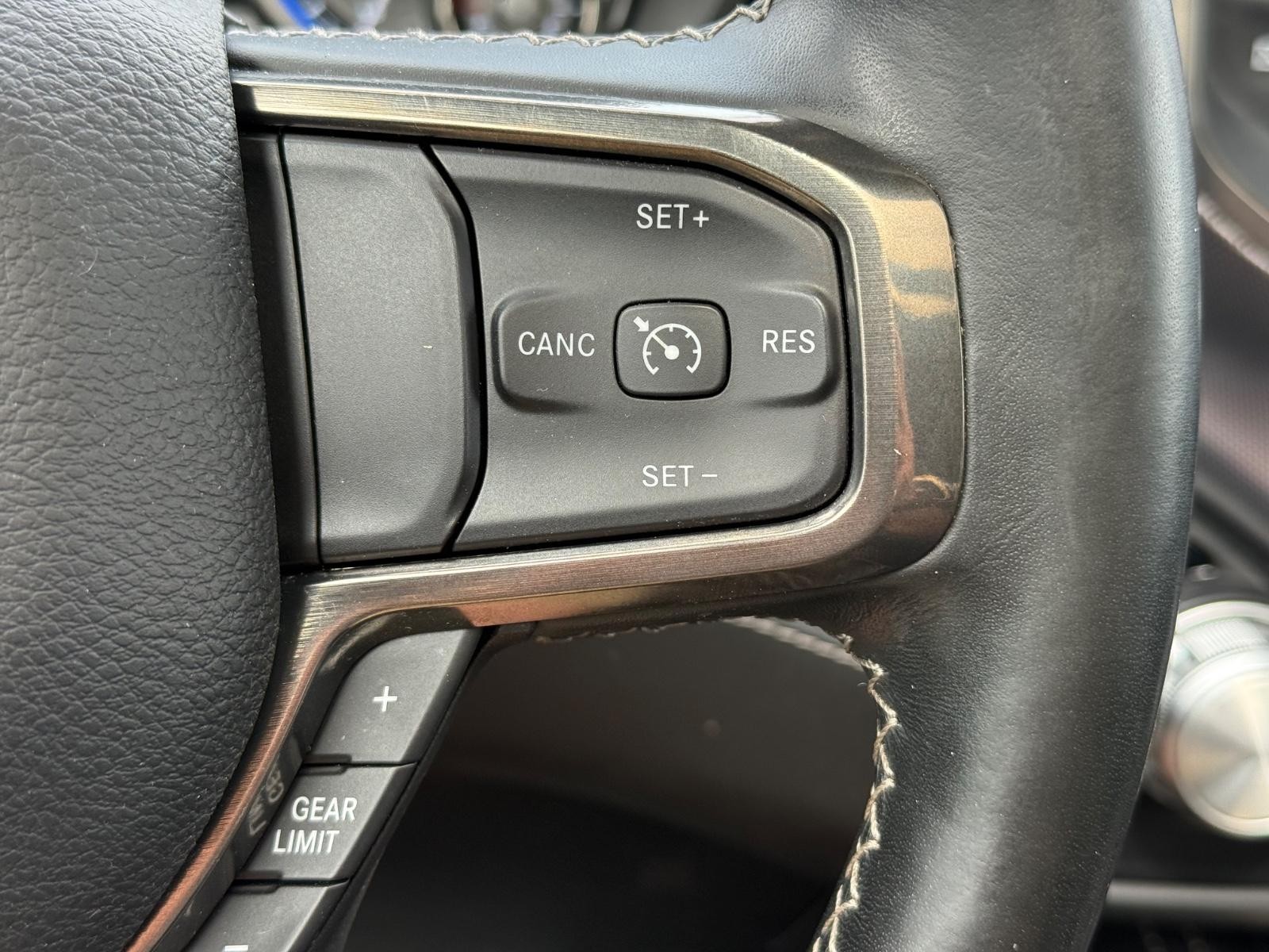 Ram 1500 Vehicle Image 18