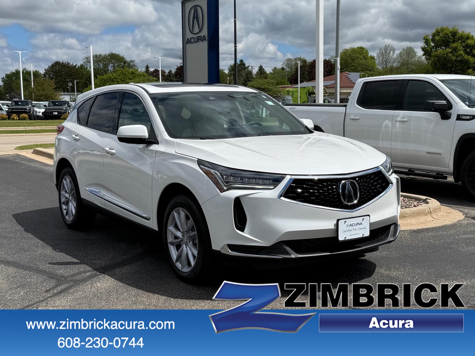 Acura RDX Vehicle Full-screen Gallery Image 01