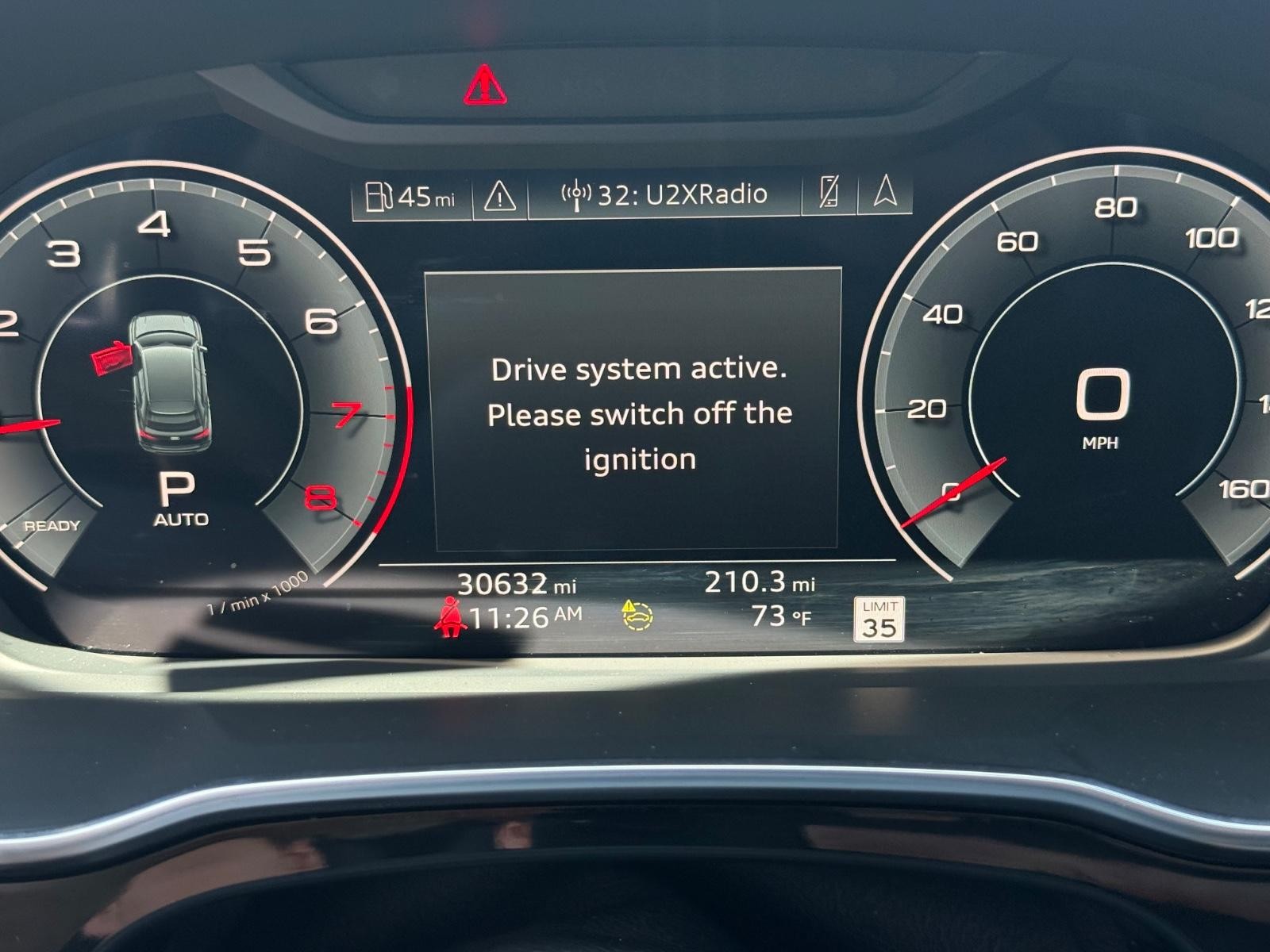 Audi Q3 Vehicle Full-screen Gallery Image 18