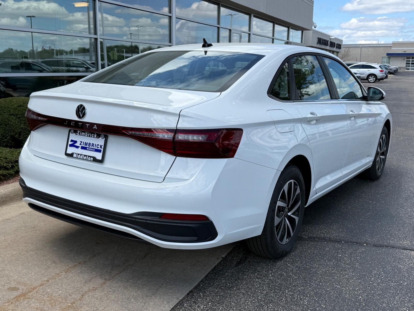 Volkswagen Jetta Vehicle Image 03