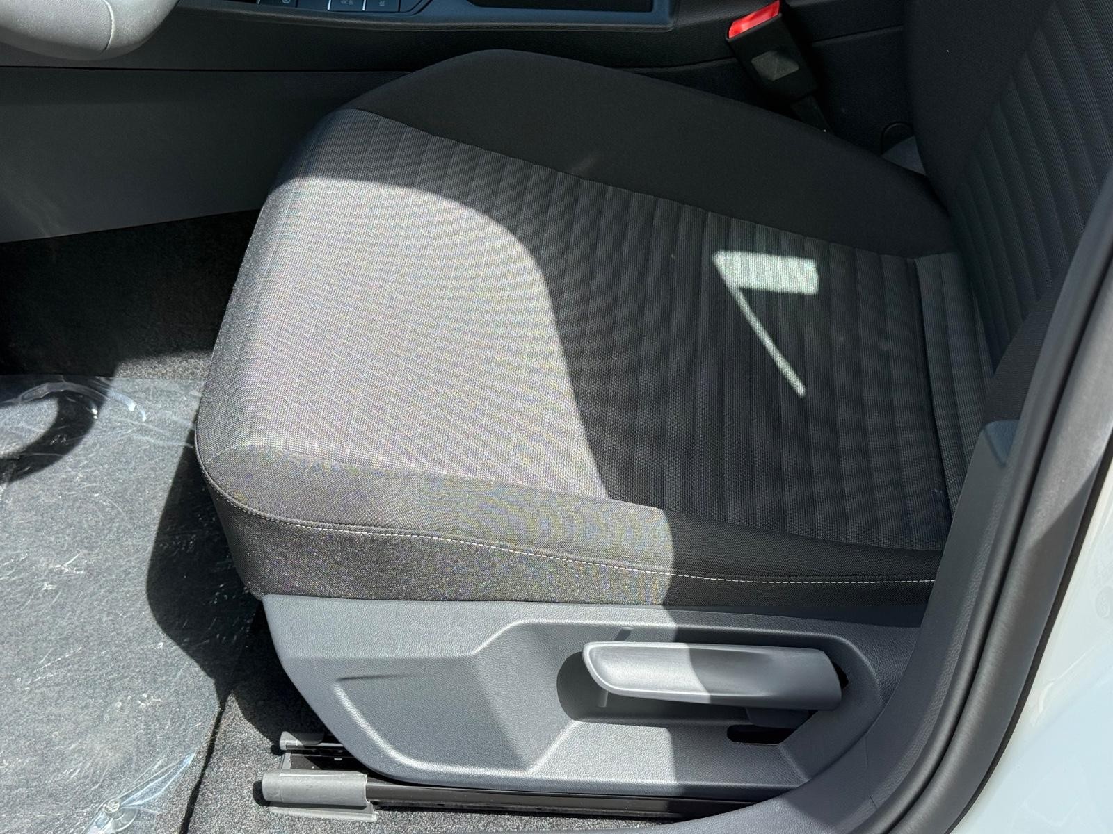 Volkswagen Jetta Vehicle Image 17