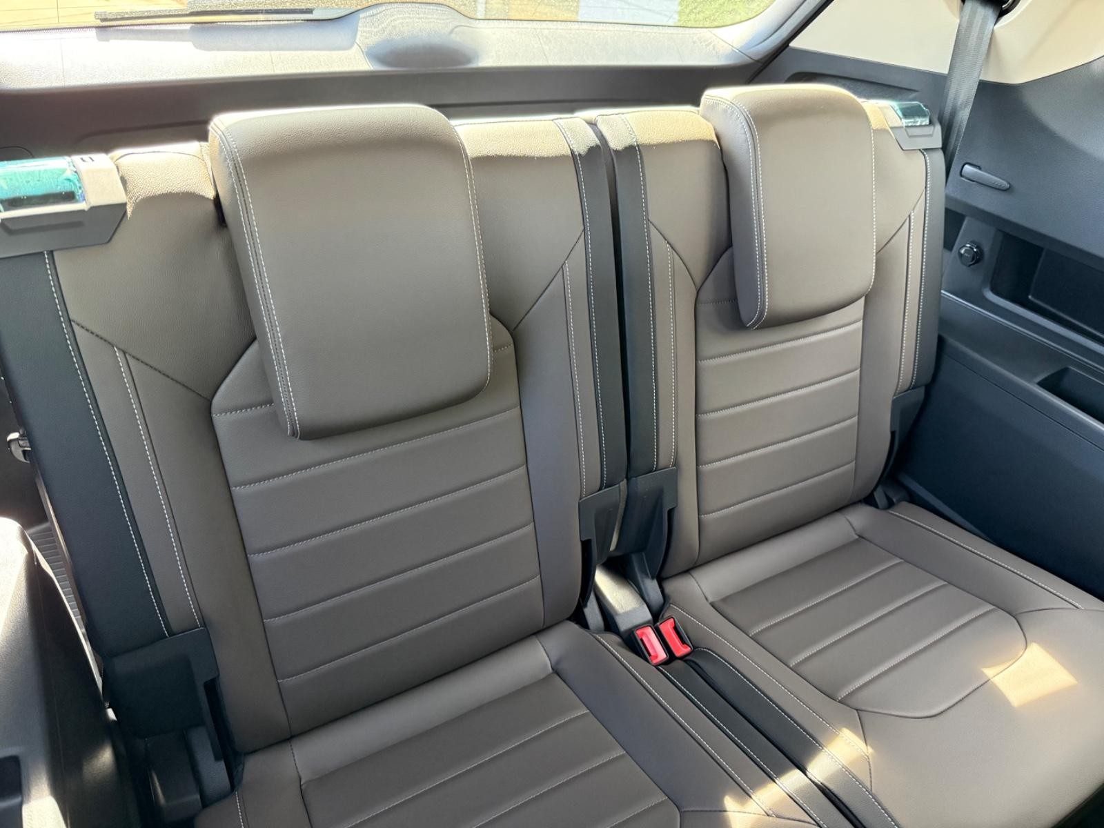 Volkswagen Atlas Vehicle Image 06