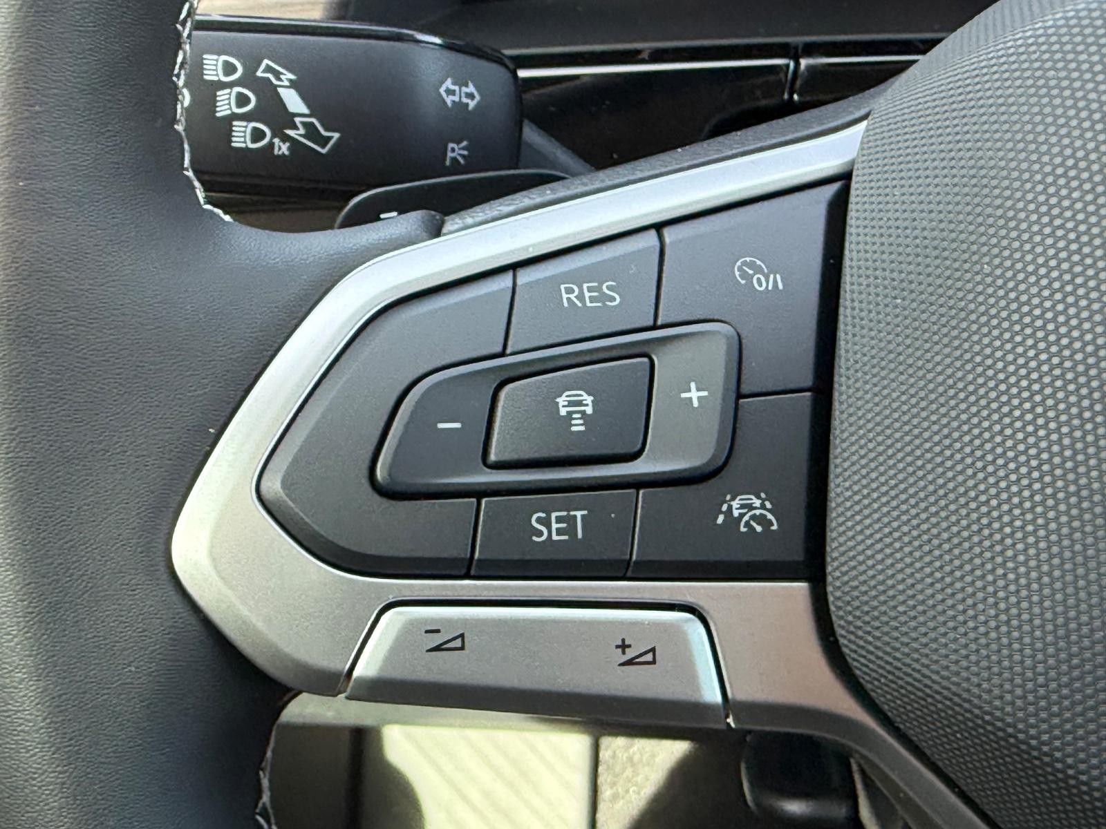 Volkswagen Atlas Vehicle Image 12