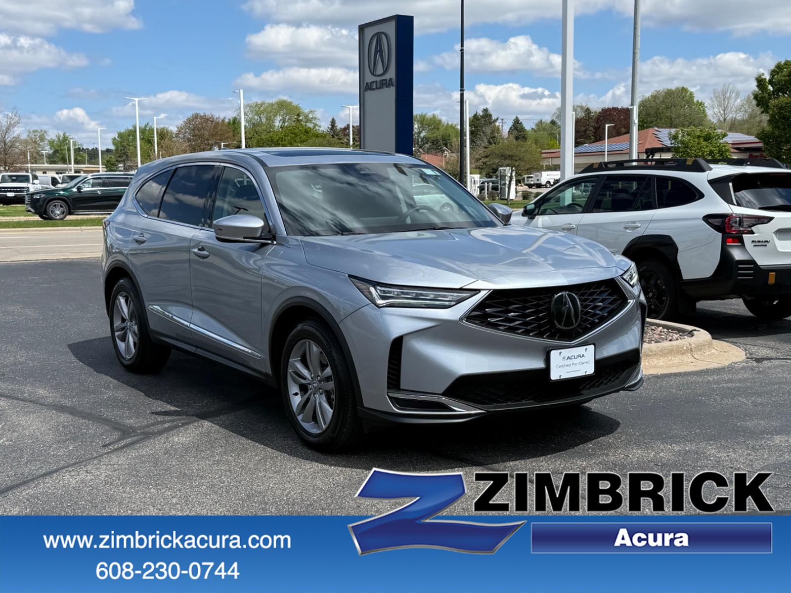 Acura MDX Vehicle Full-screen Gallery Image 01