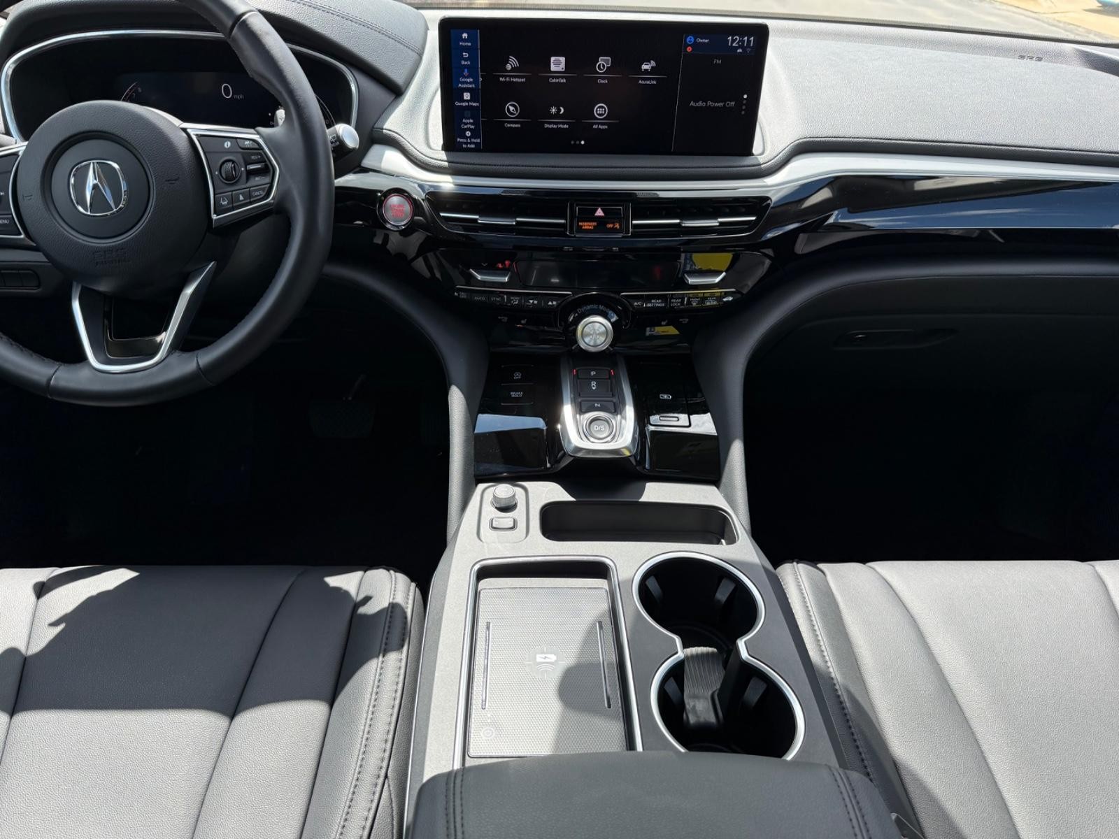 Acura MDX Vehicle Full-screen Gallery Image 11